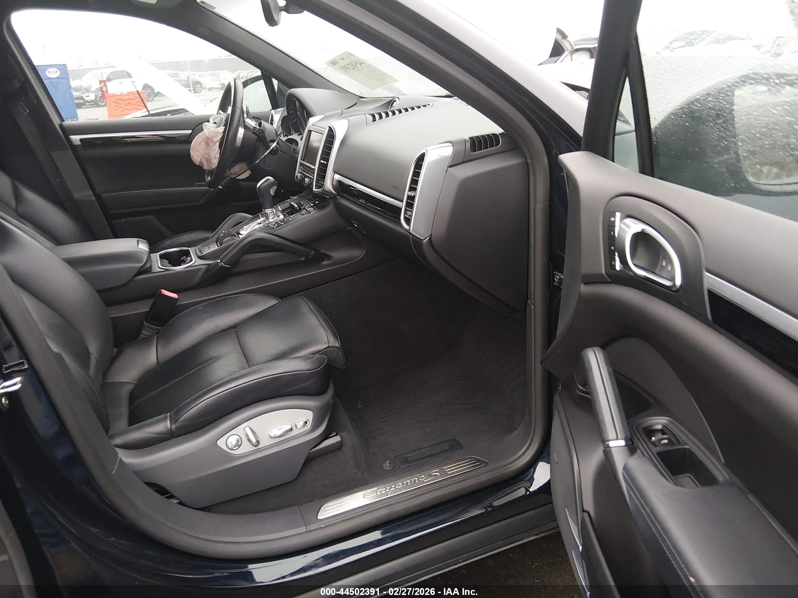 PORSCHE CAYENNE image 5