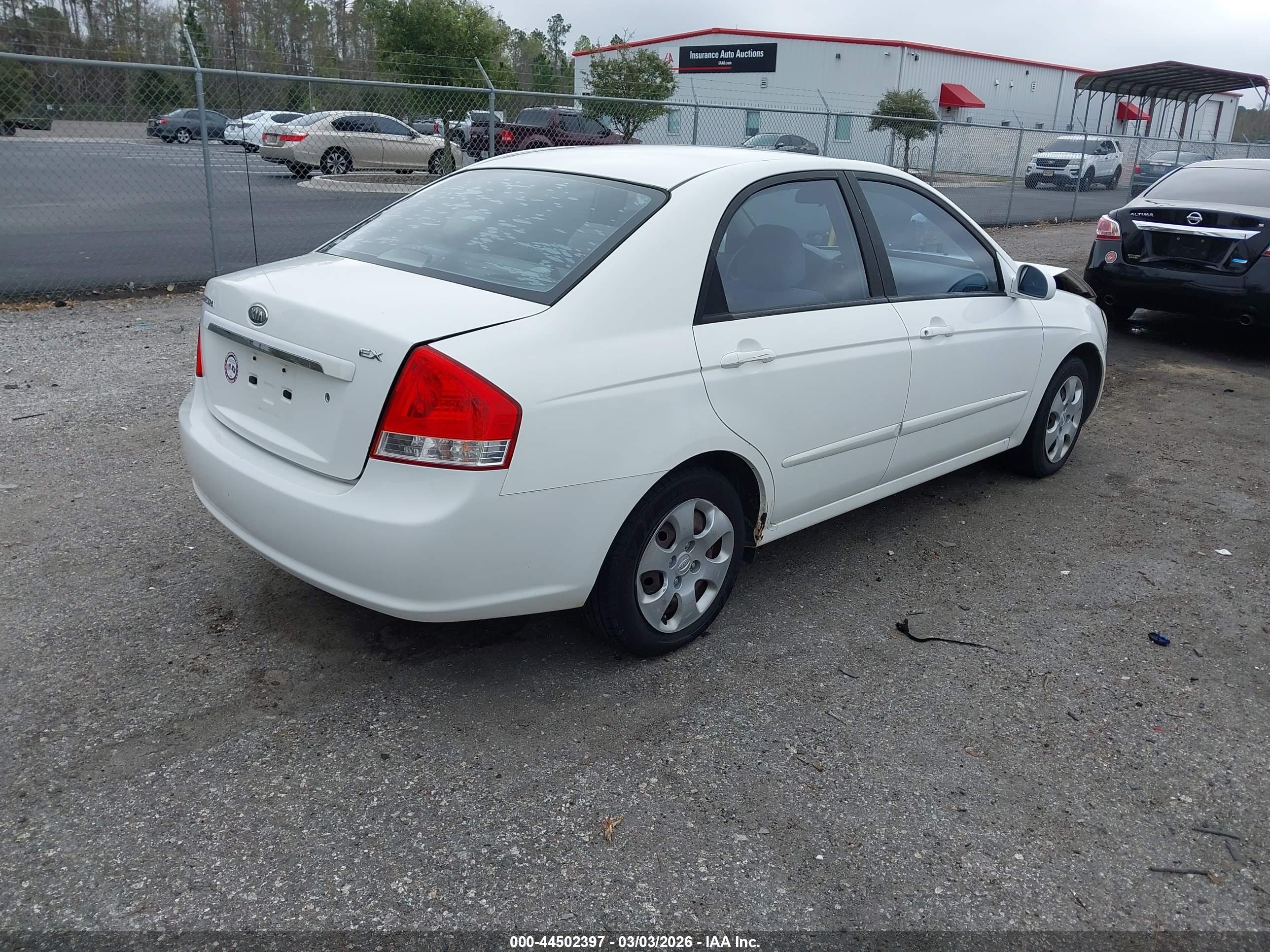 KIA SPECTRA image 4