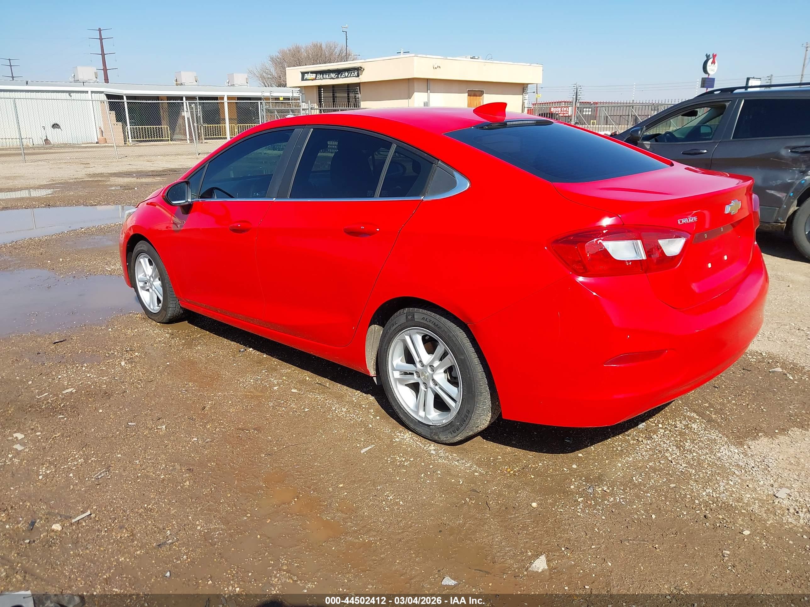 CHEVROLET CRUZE image 3