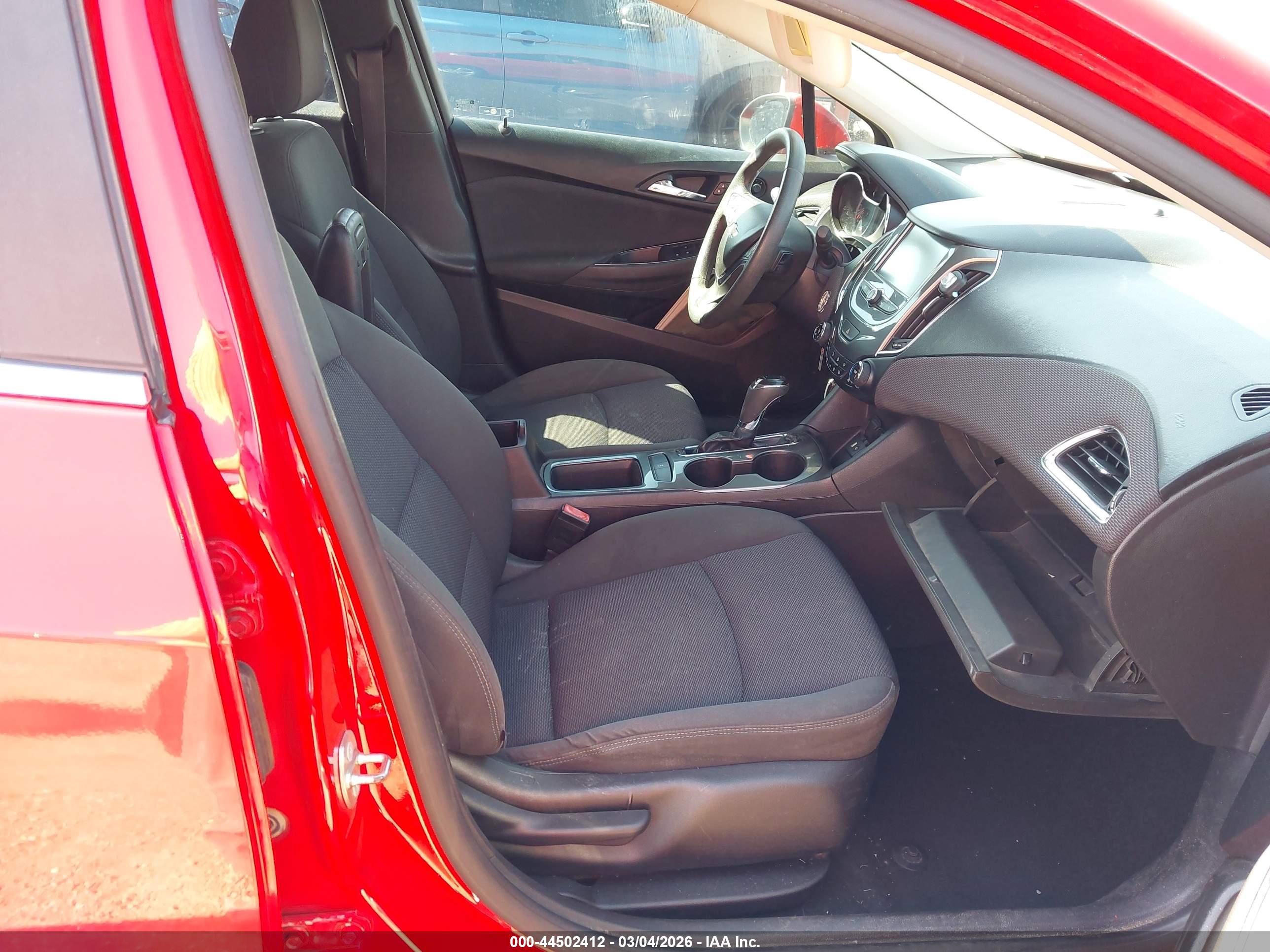 CHEVROLET CRUZE image 5