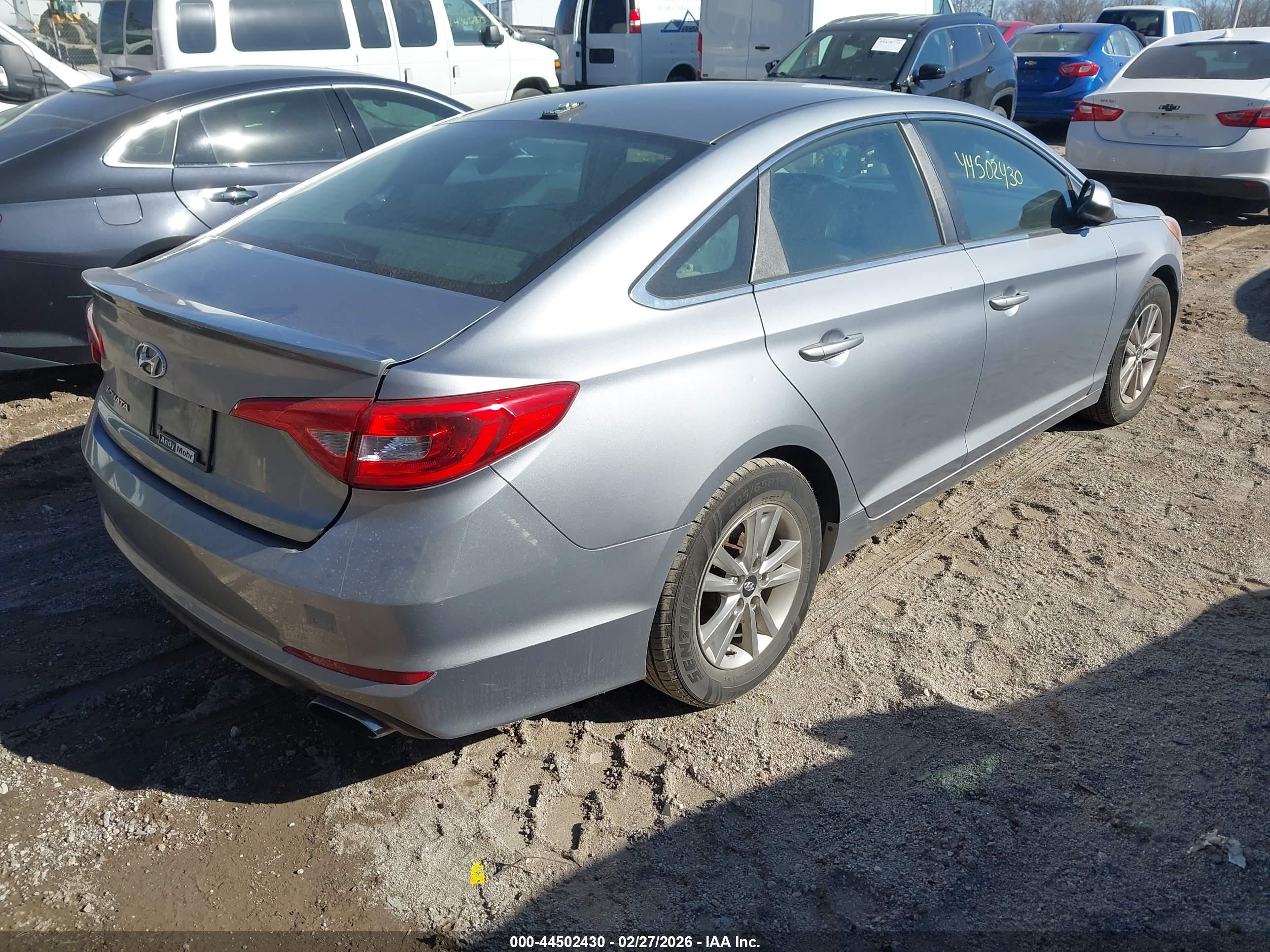 HYUNDAI SONATA image 4