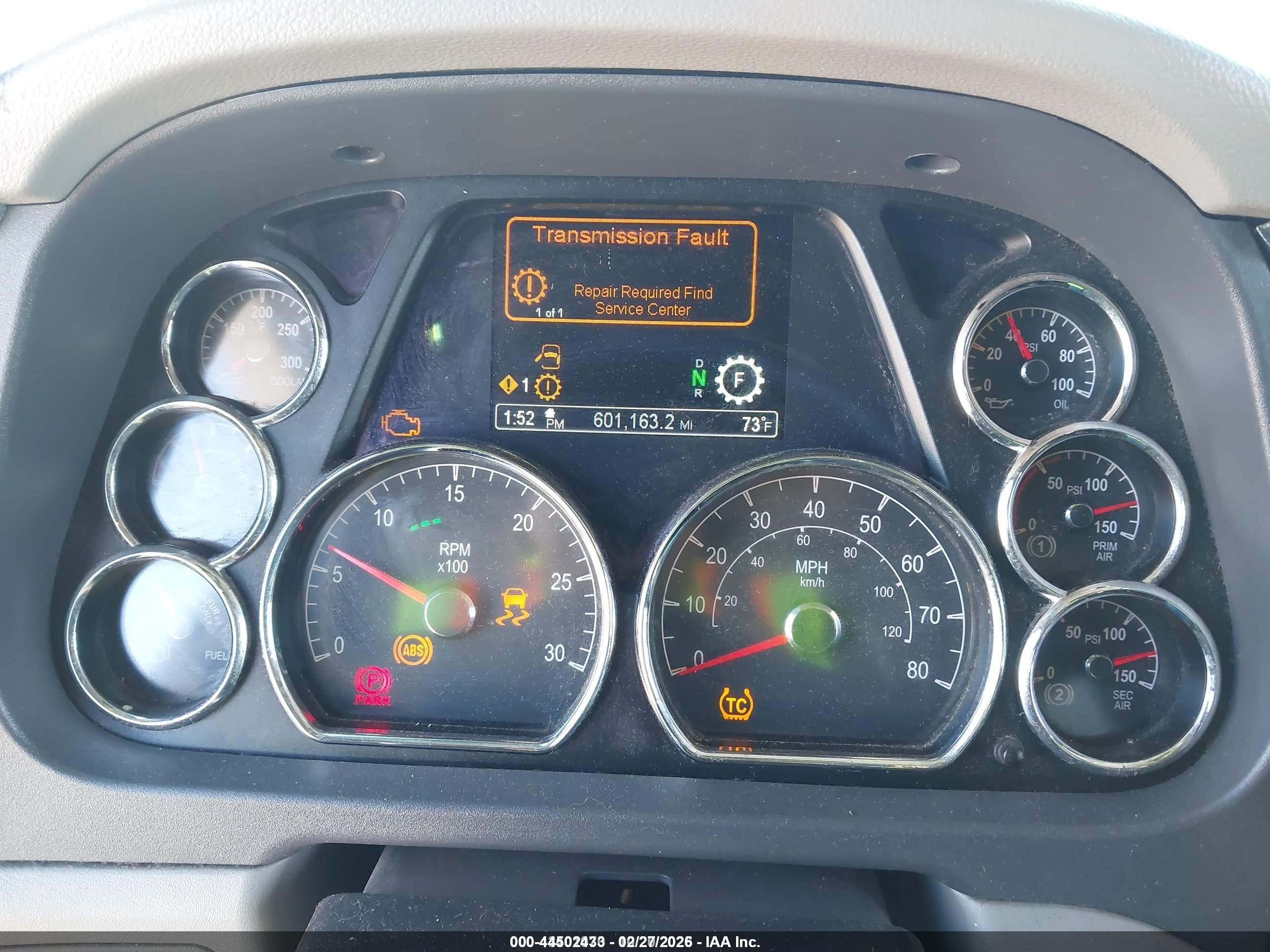 PETERBILT 579 image 6