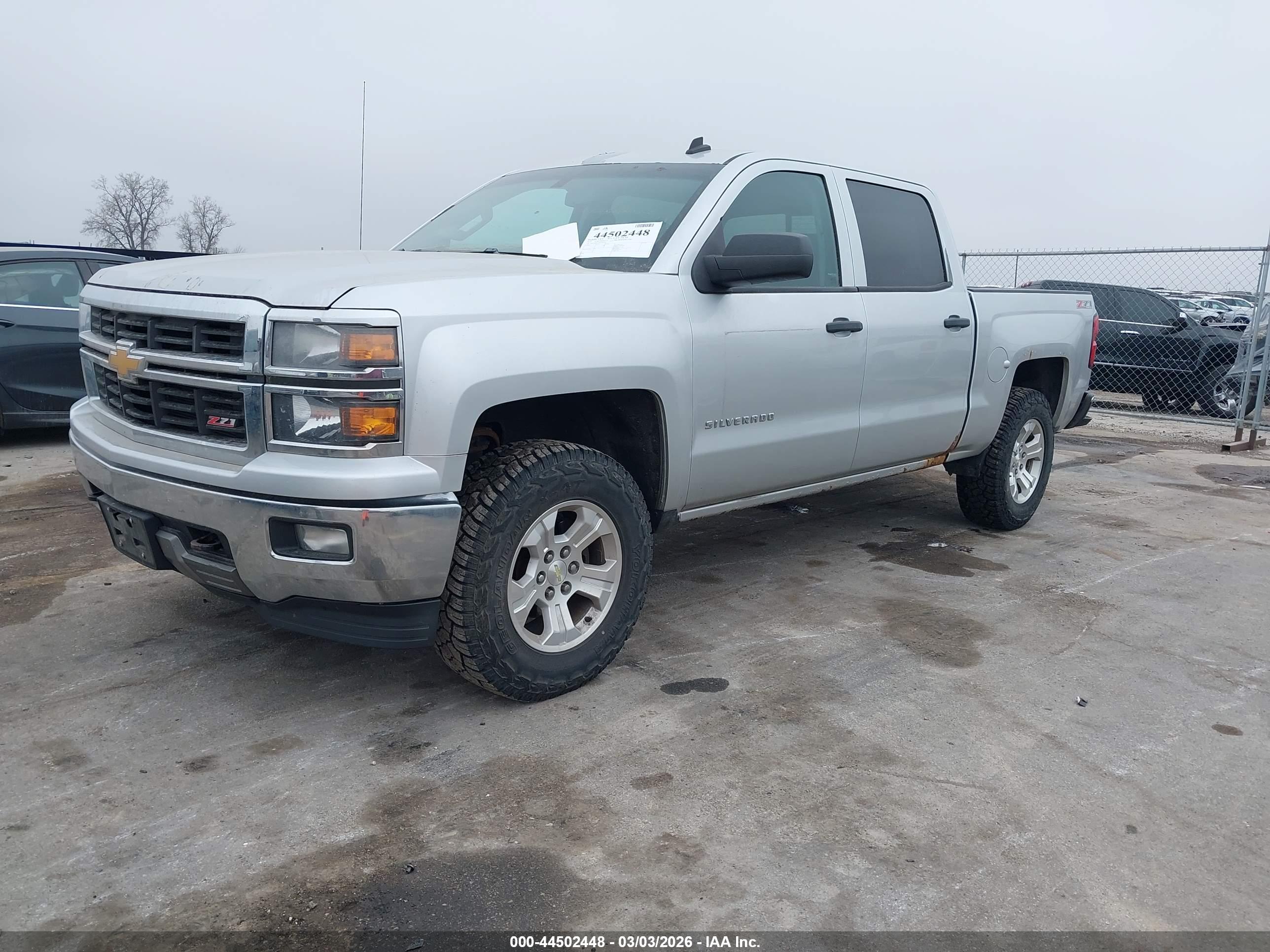 CHEVROLET SILVERADO image 2