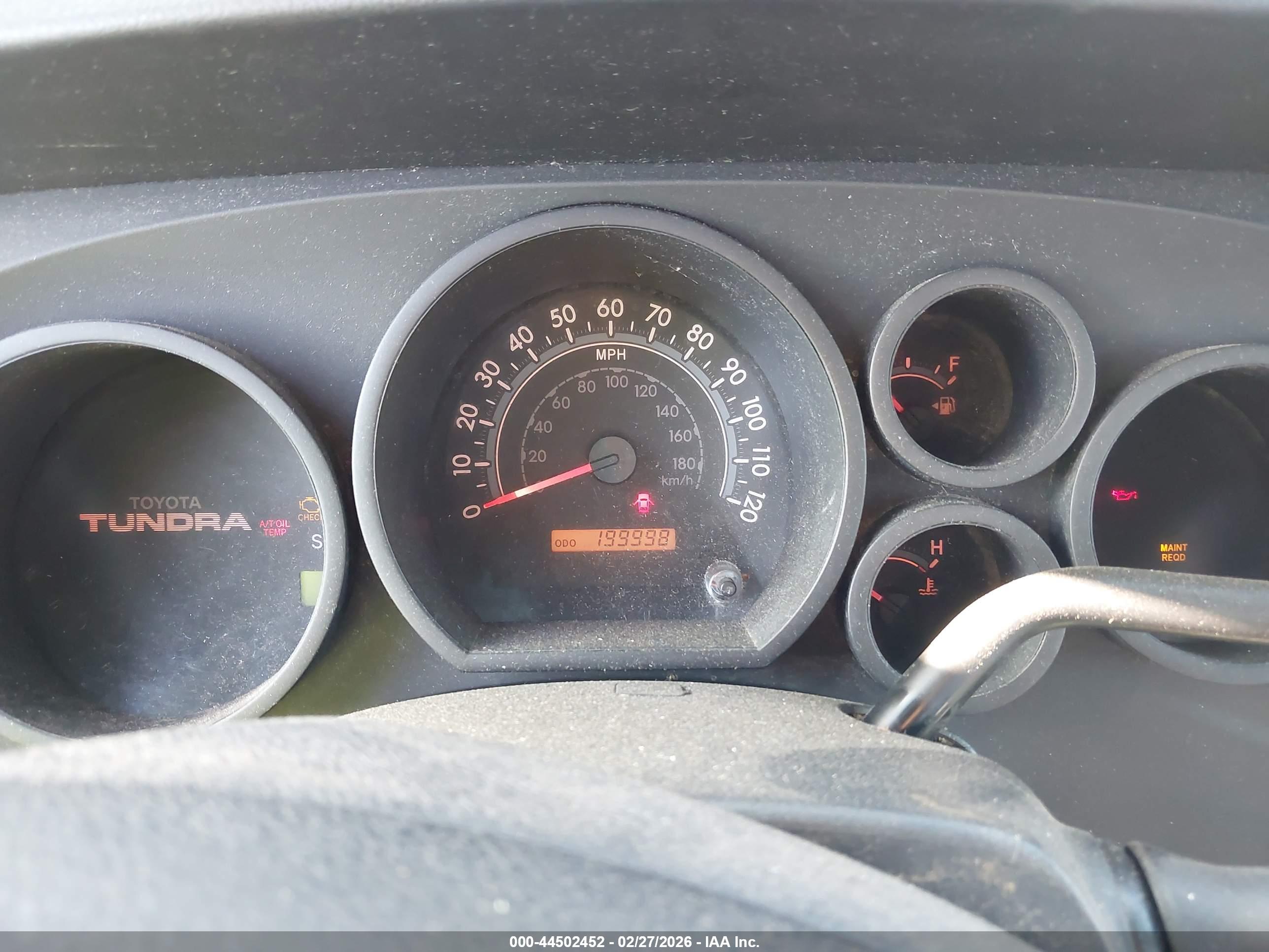 TOYOTA TUNDRA image 7