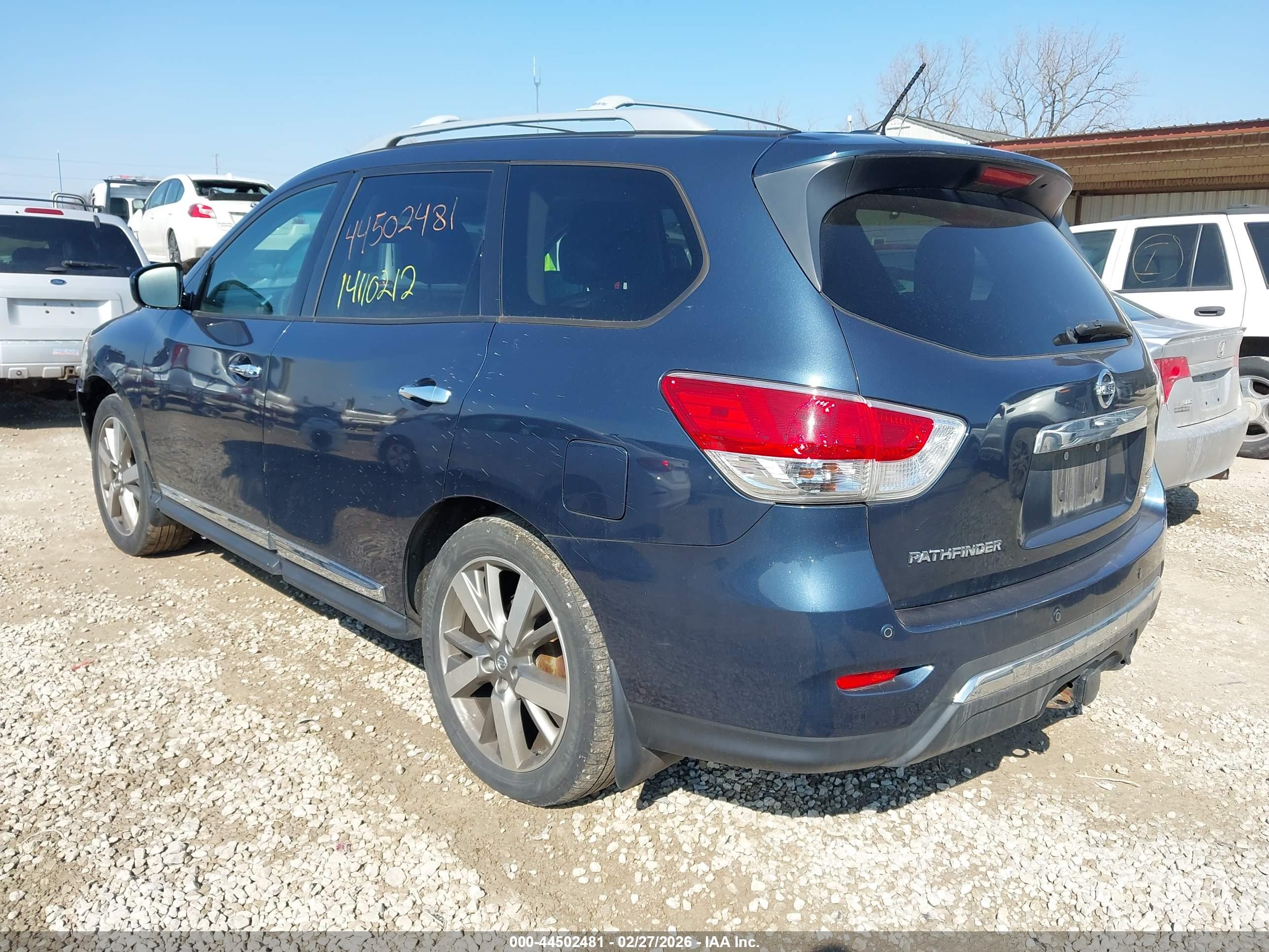 NISSAN PATHFINDER image 3
