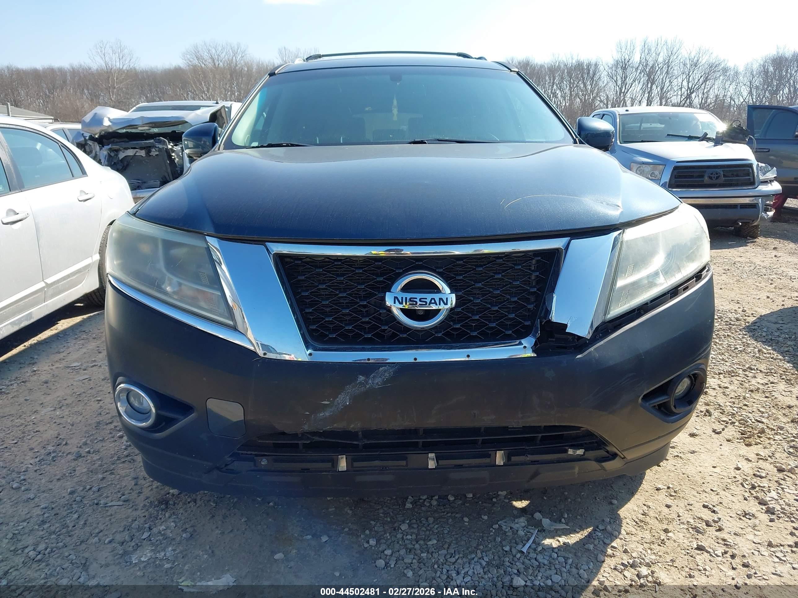 NISSAN PATHFINDER image 6
