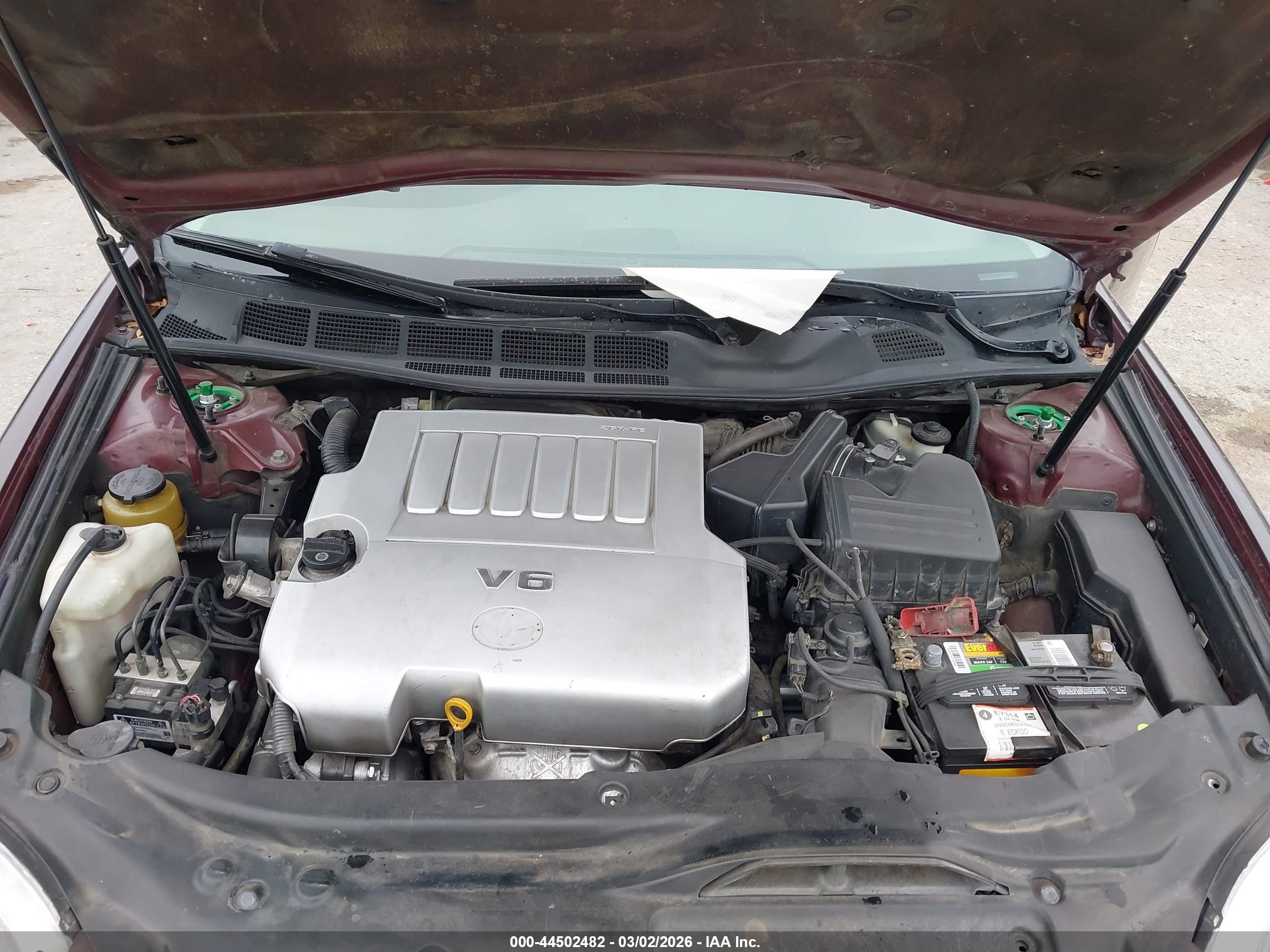 TOYOTA AVALON image 10