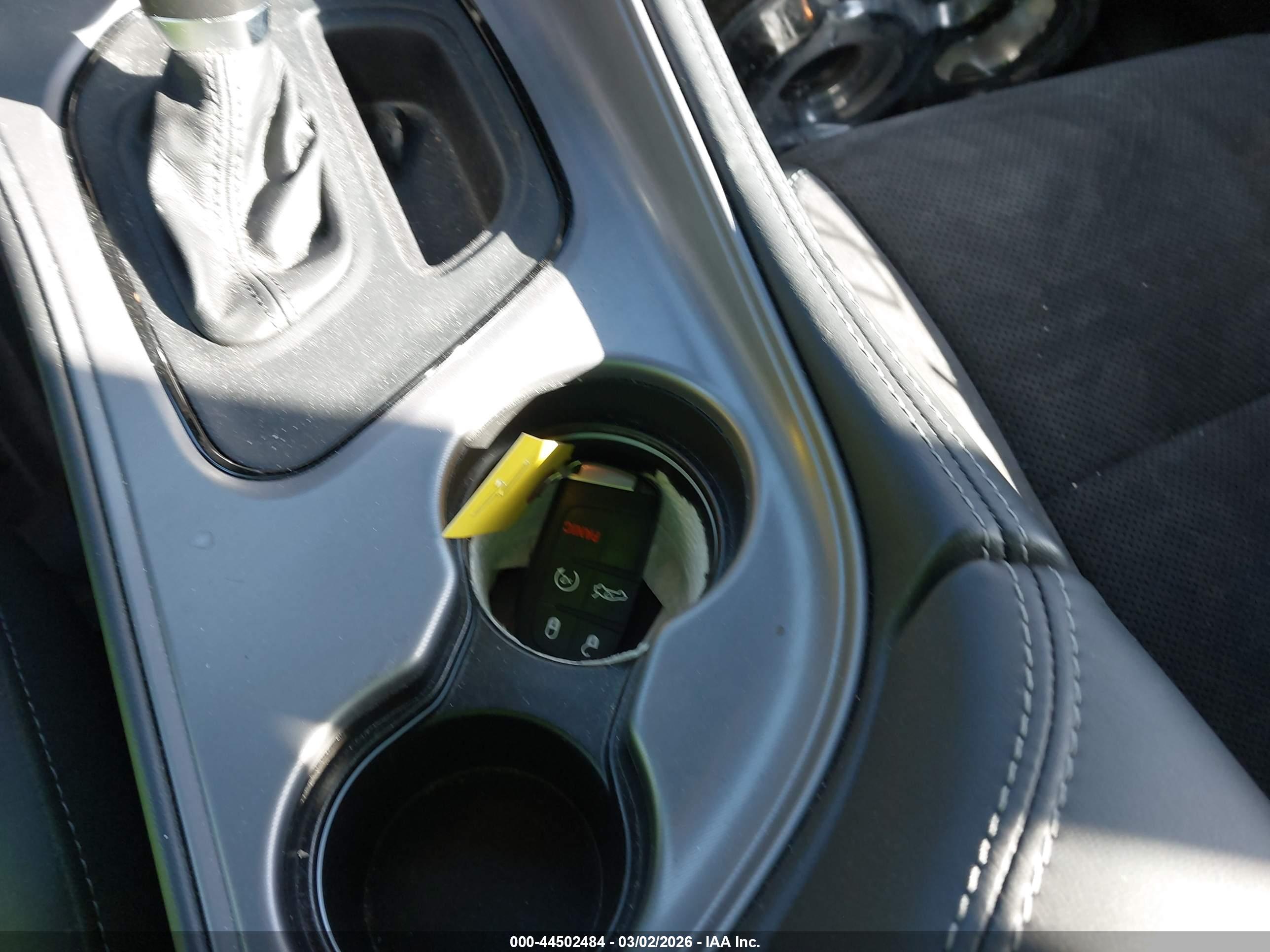 DODGE CHALLENGER image 11
