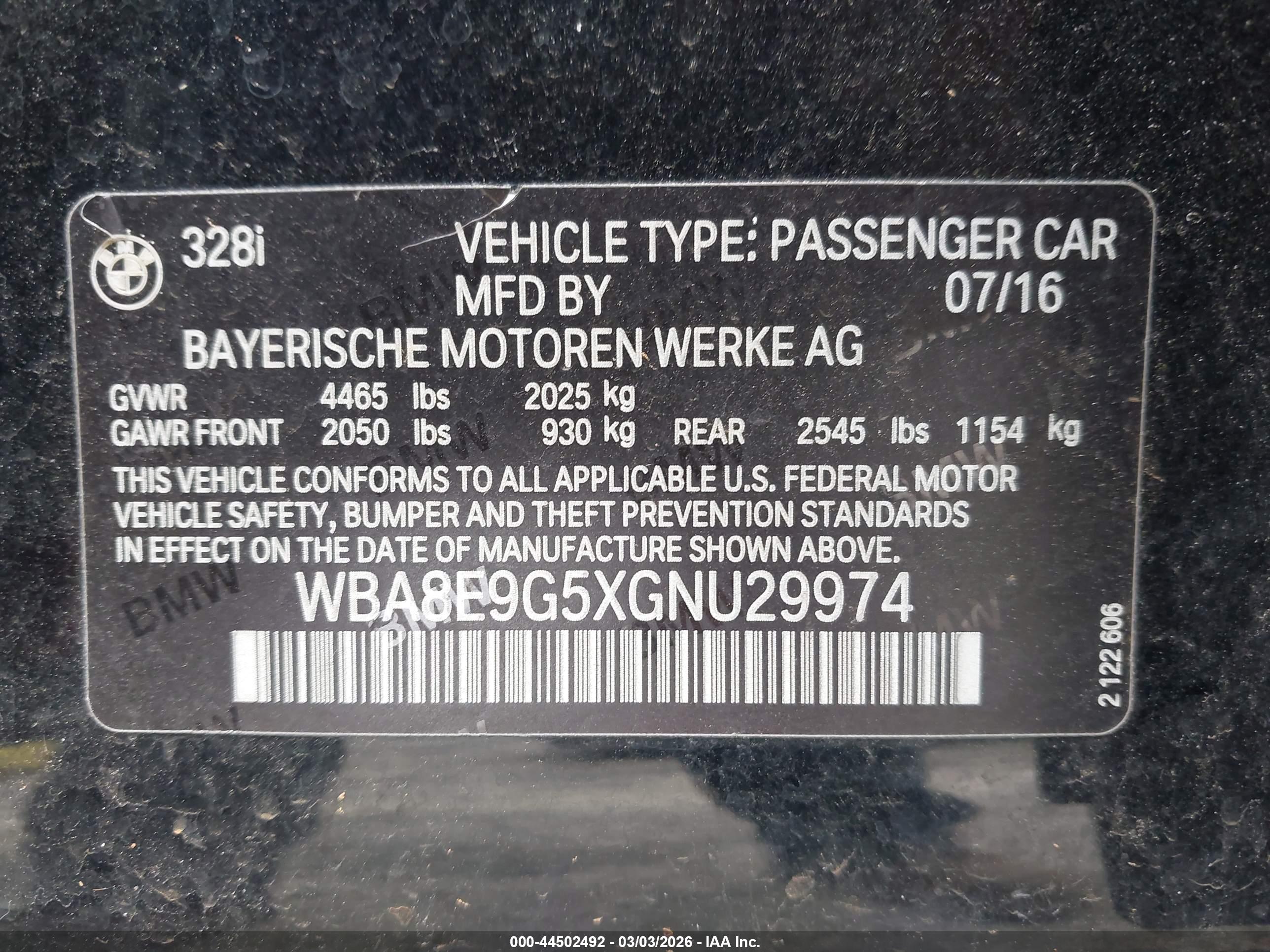 BMW 328I image 9