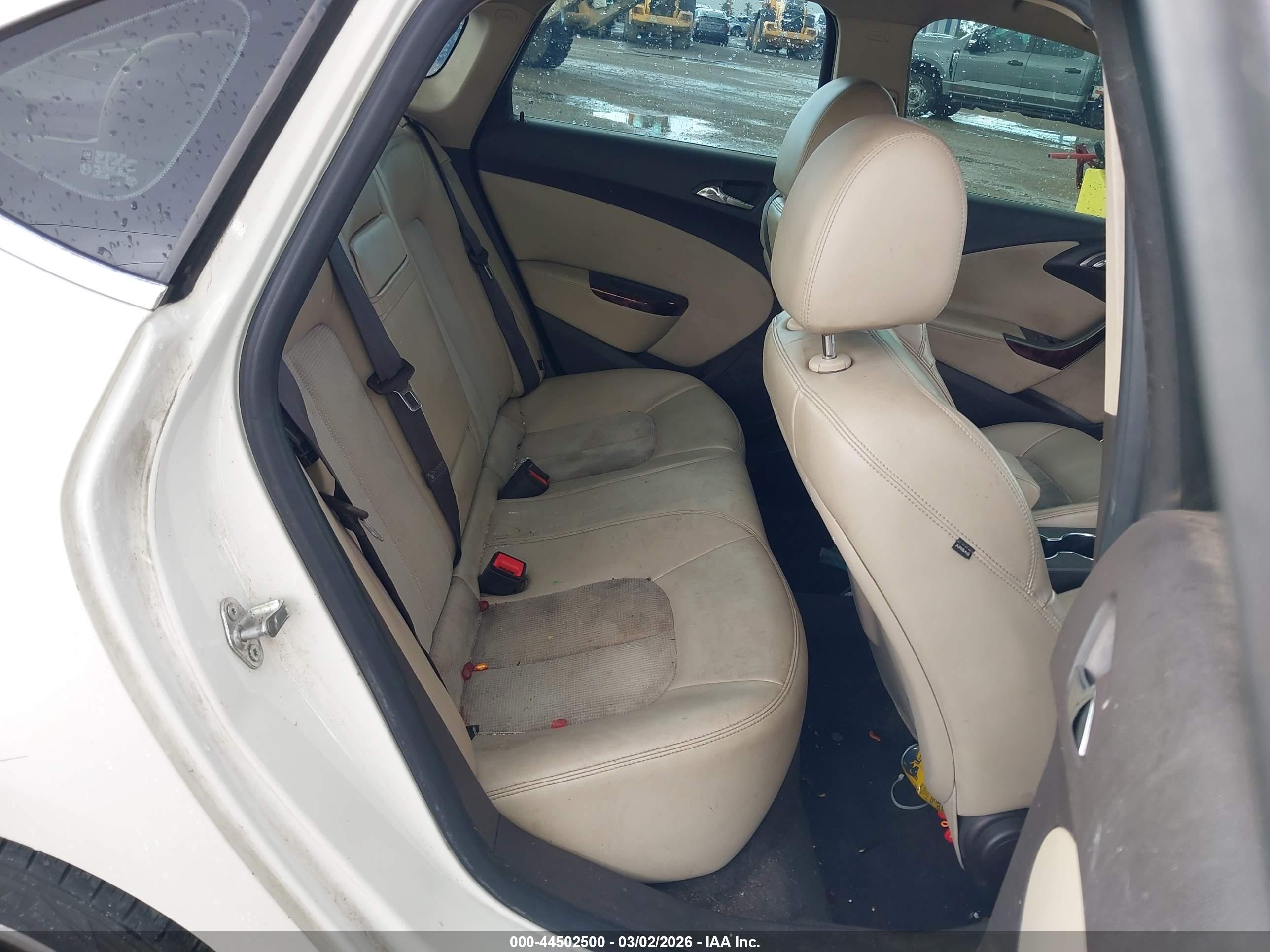 BUICK VERANO image 8