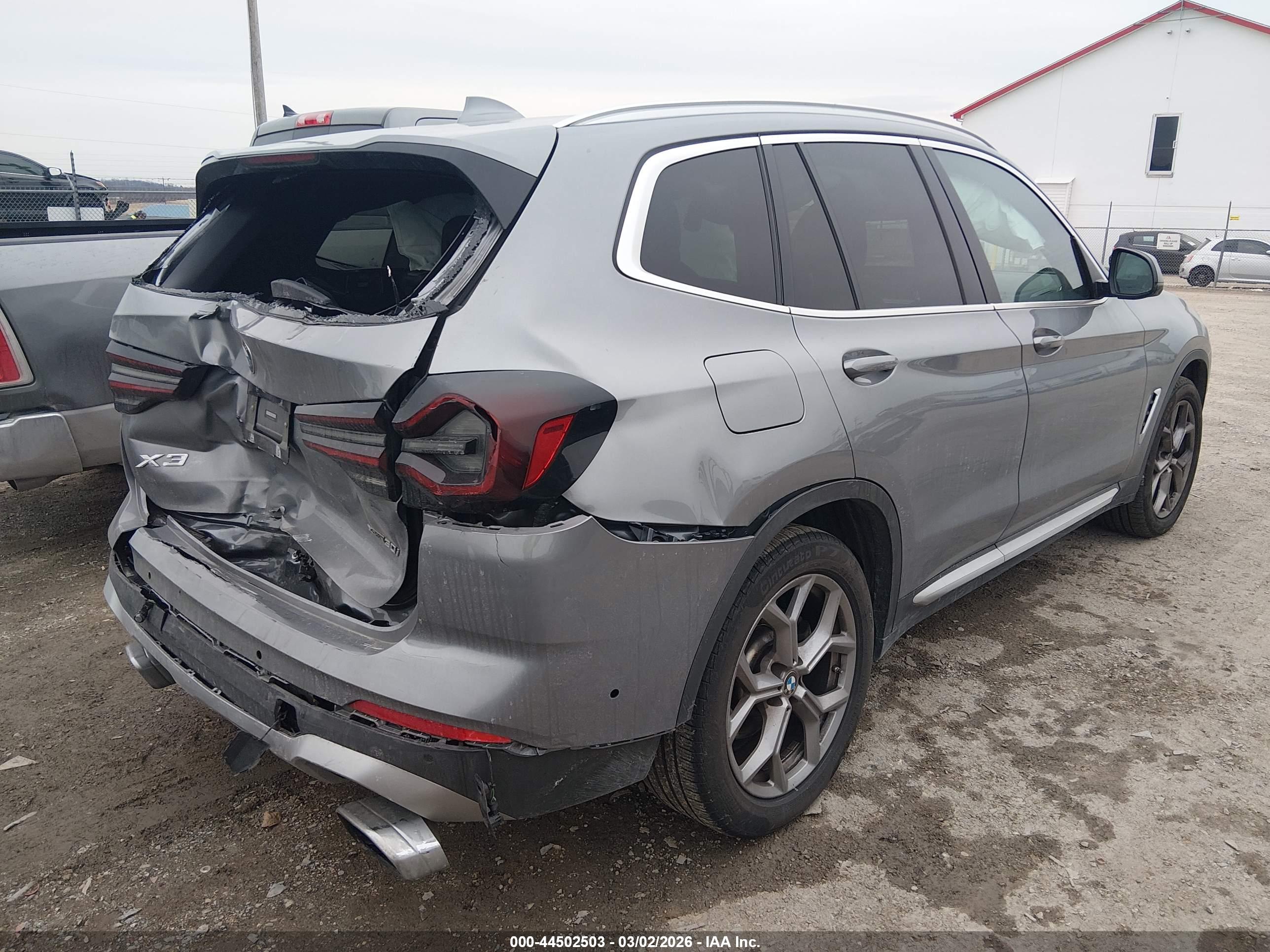 BMW X3 image 4