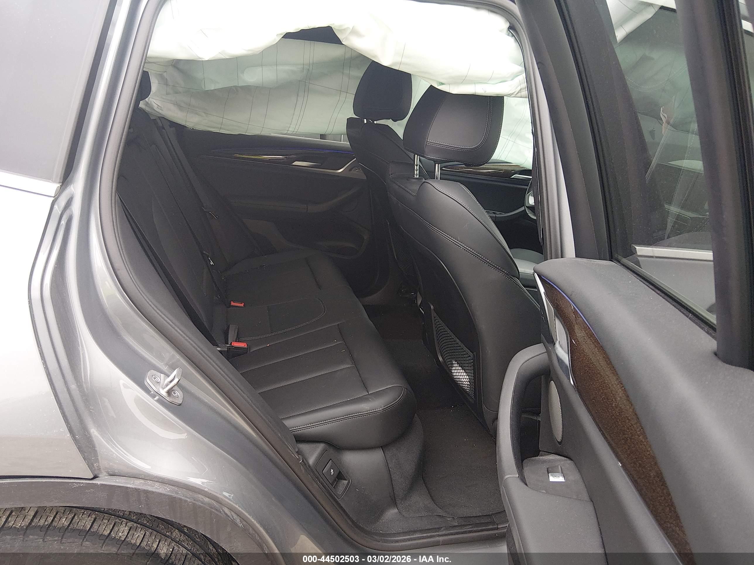 BMW X3 image 8