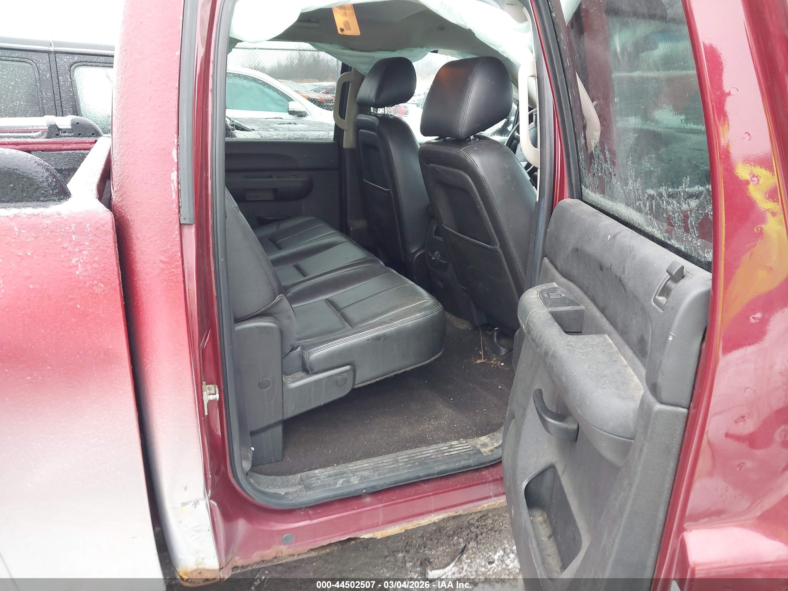 GMC SIERRA image 8