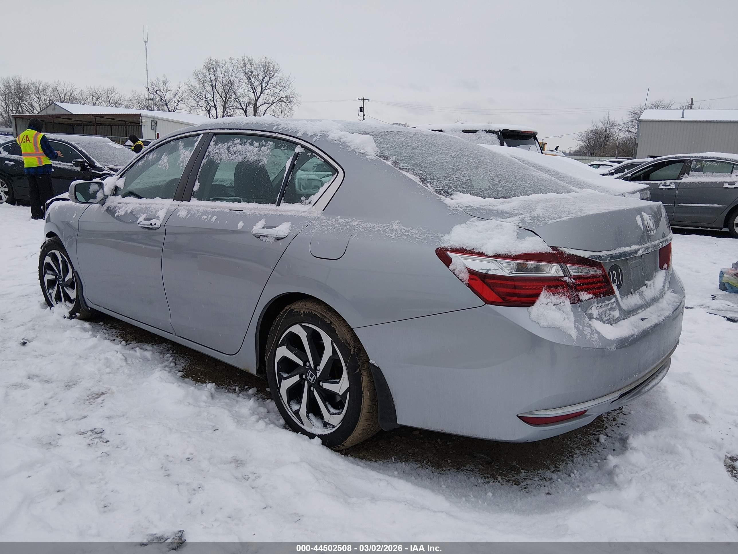 HONDA ACCORD image 3