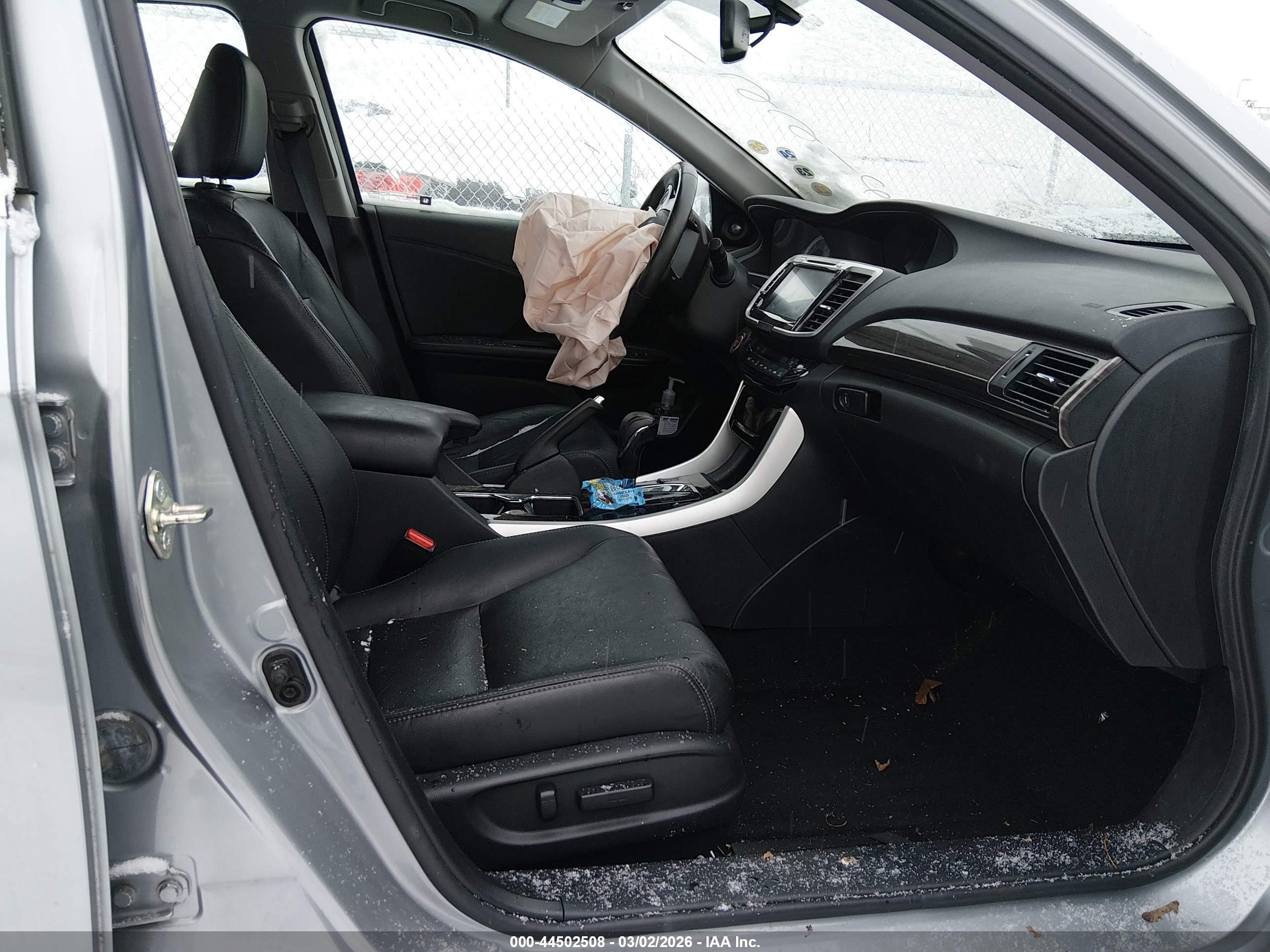 HONDA ACCORD image 5