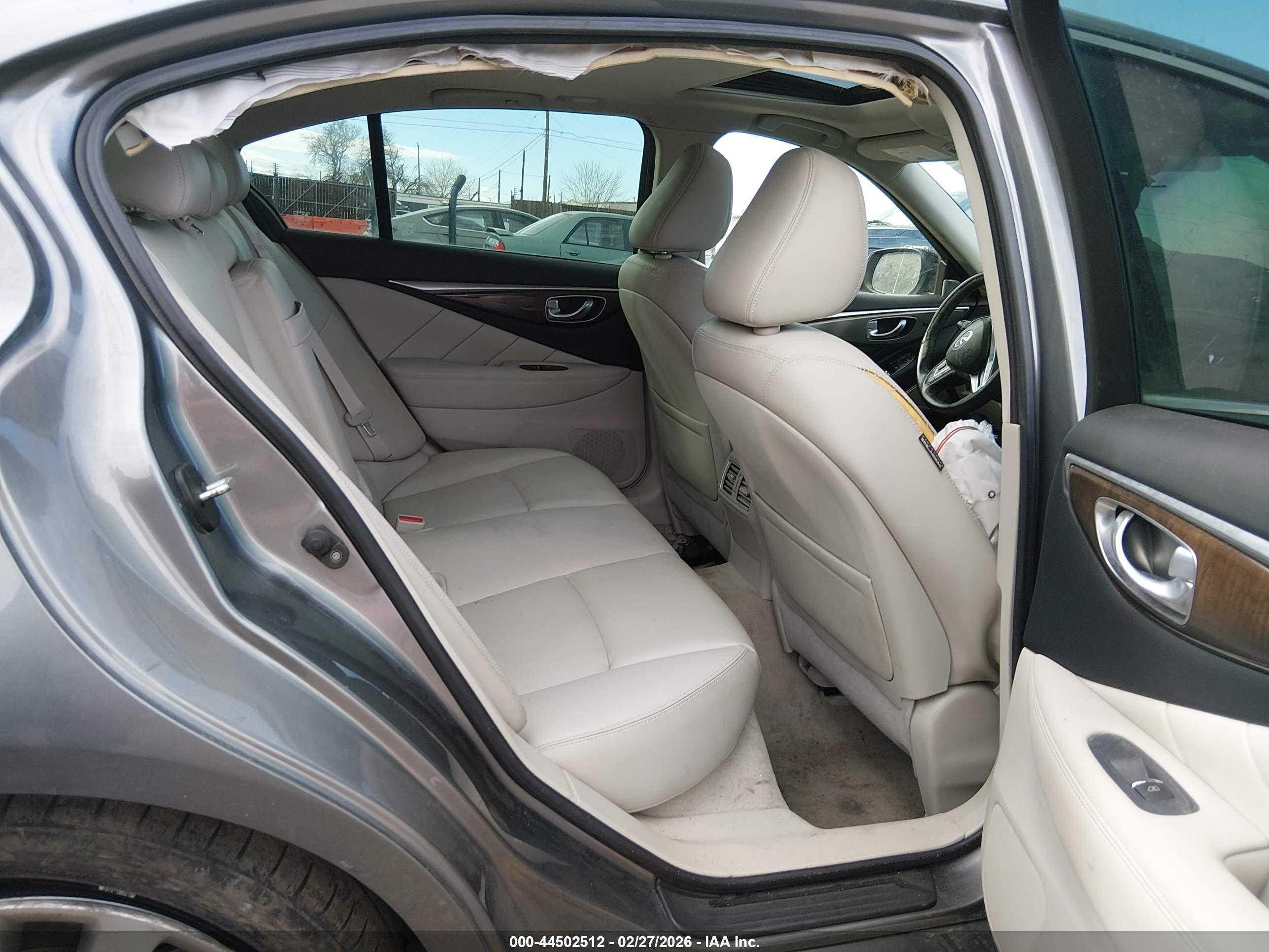 INFINITI Q50 image 8
