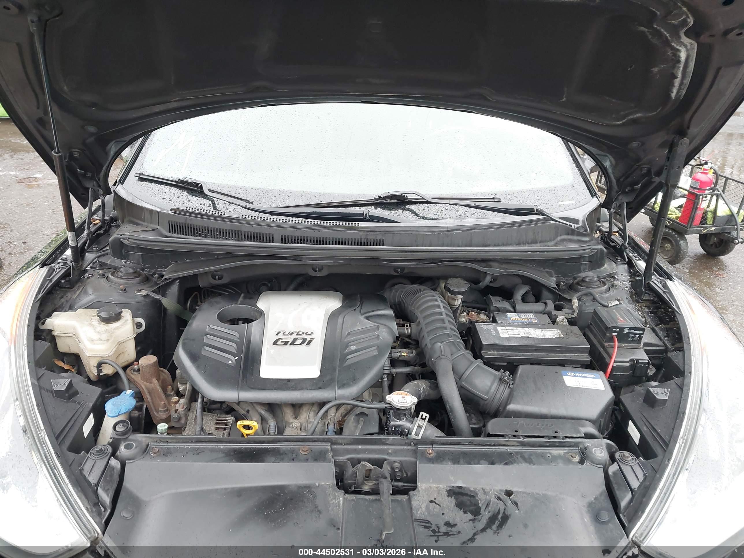 HYUNDAI VELOSTER image 10