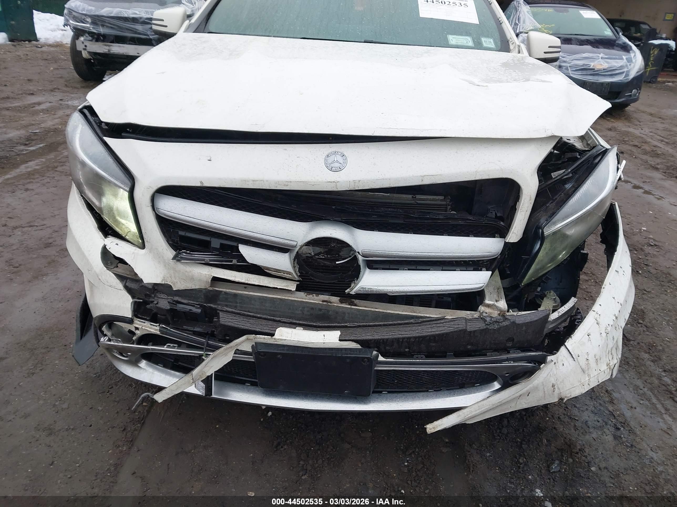 MERCEDES-BENZ GLA image 6