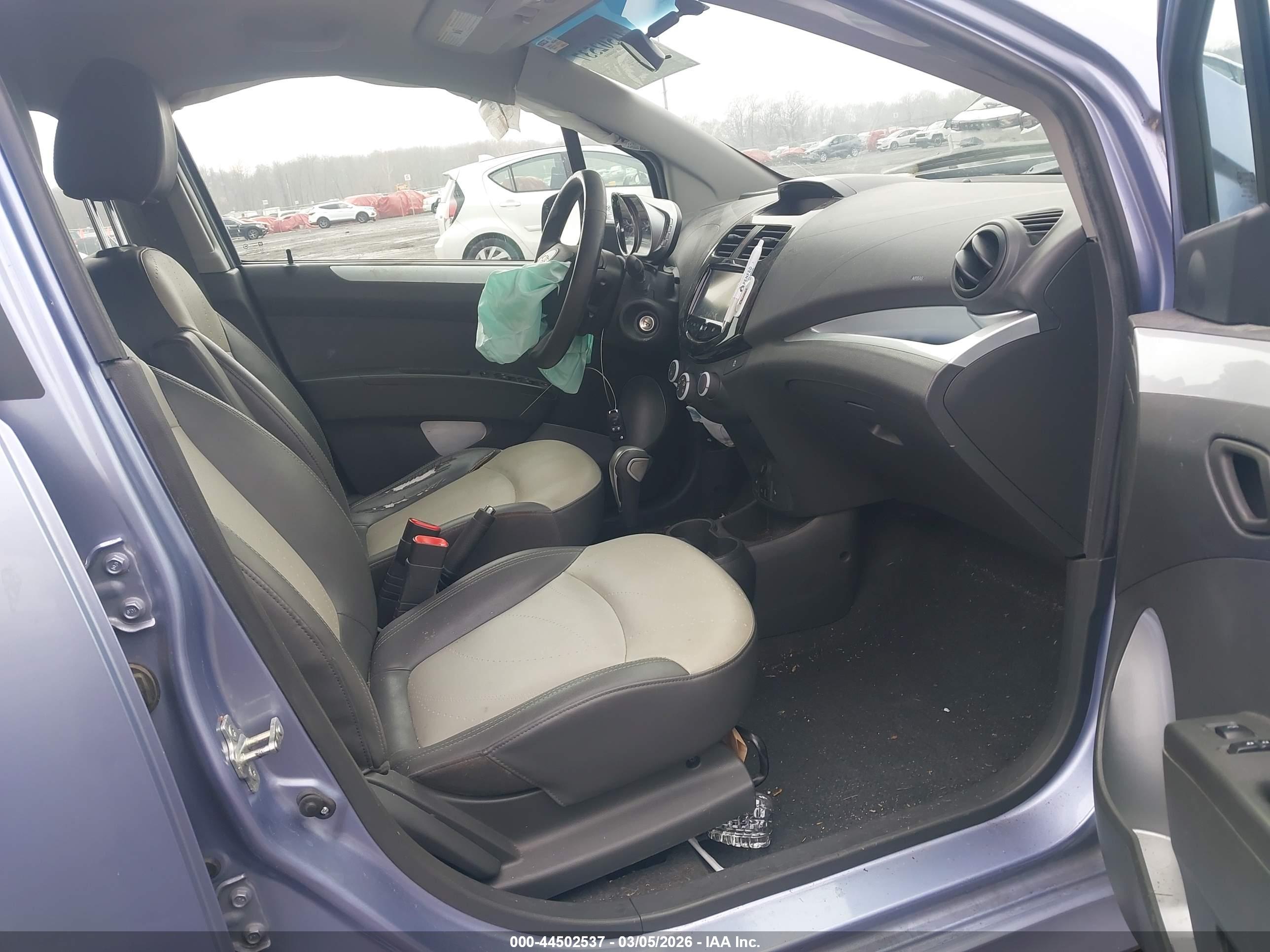 CHEVROLET SPARK image 5