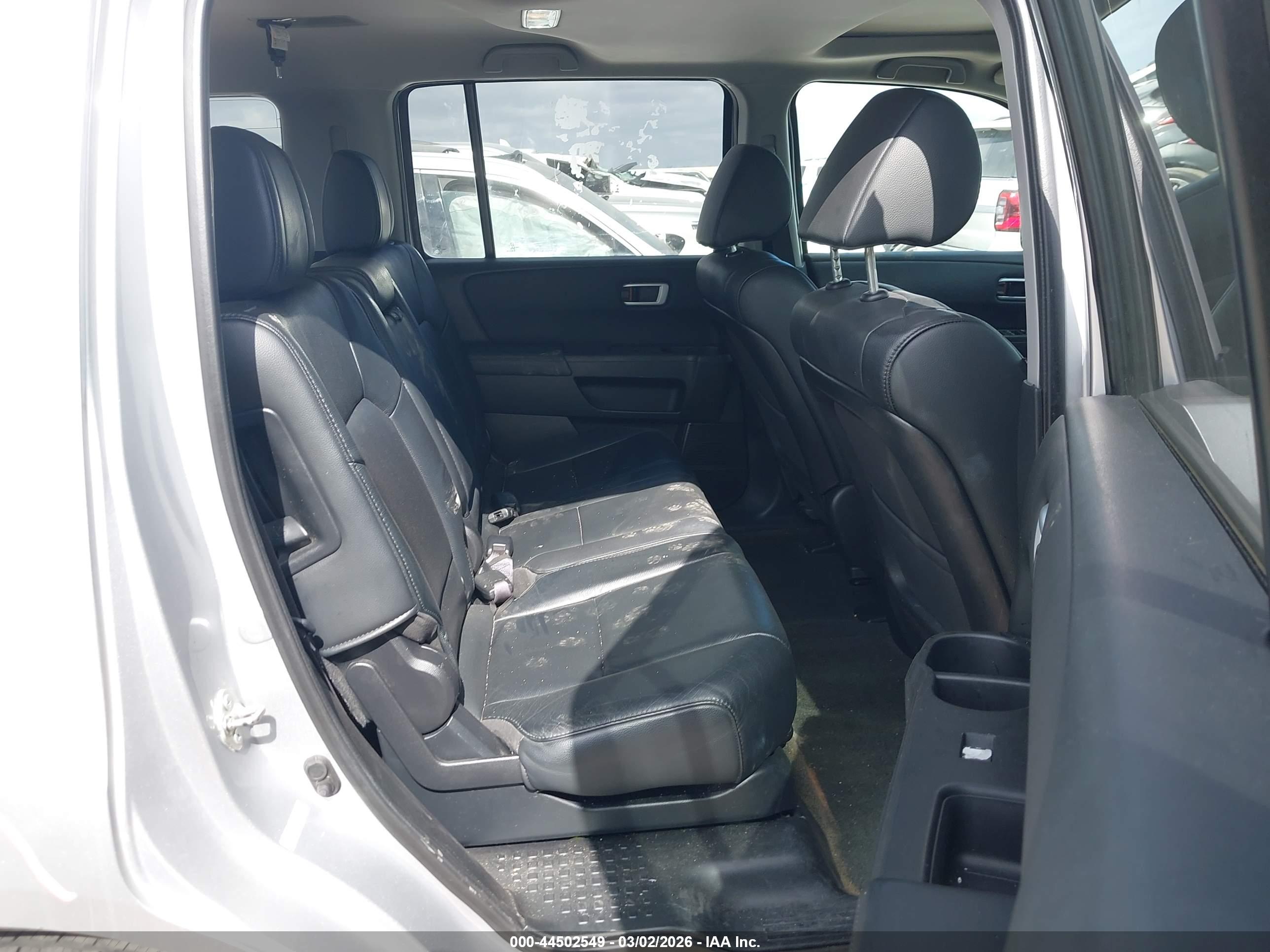 HONDA PILOT image 8