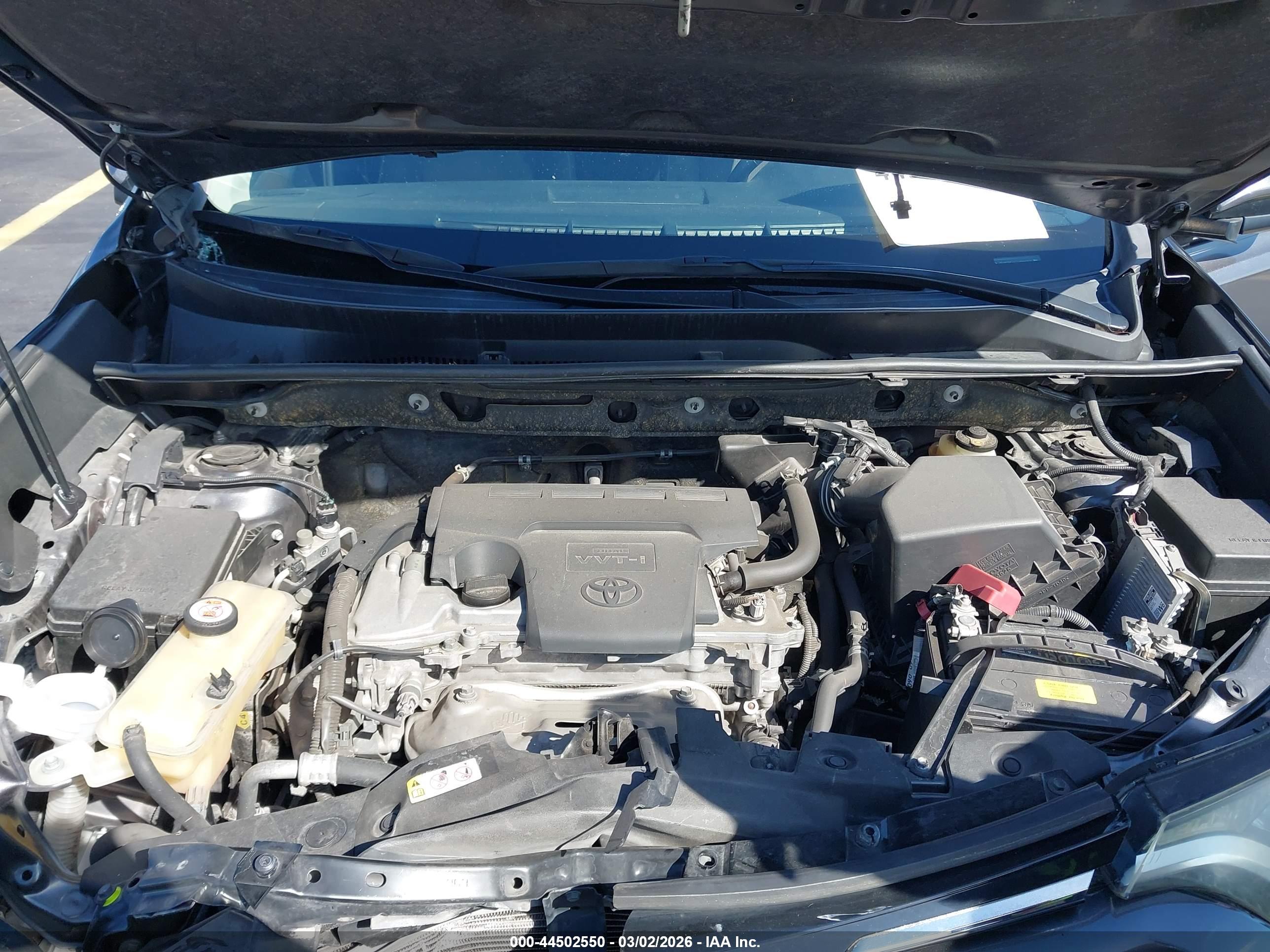 TOYOTA RAV4 image 10