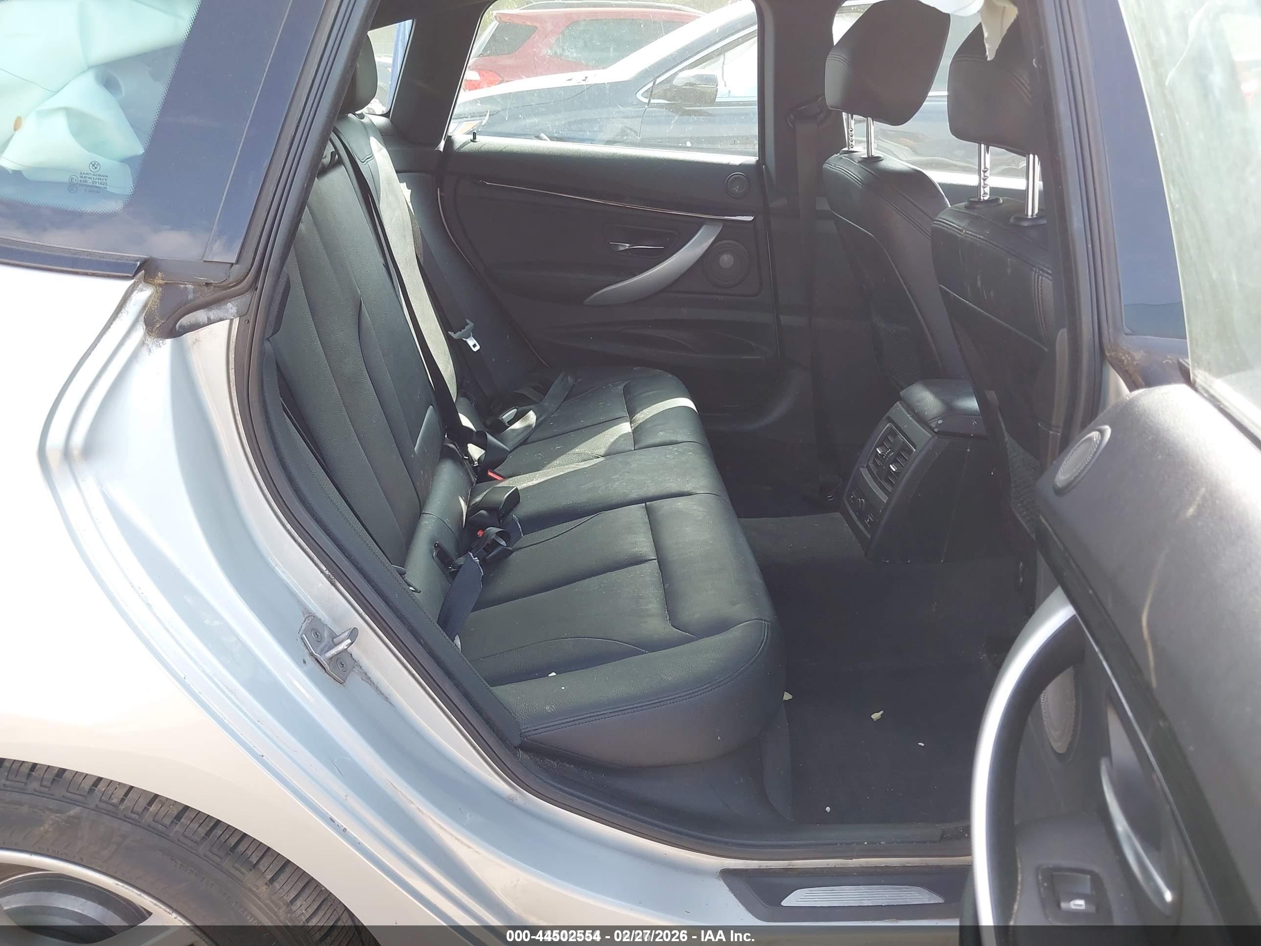 BMW 328I image 8