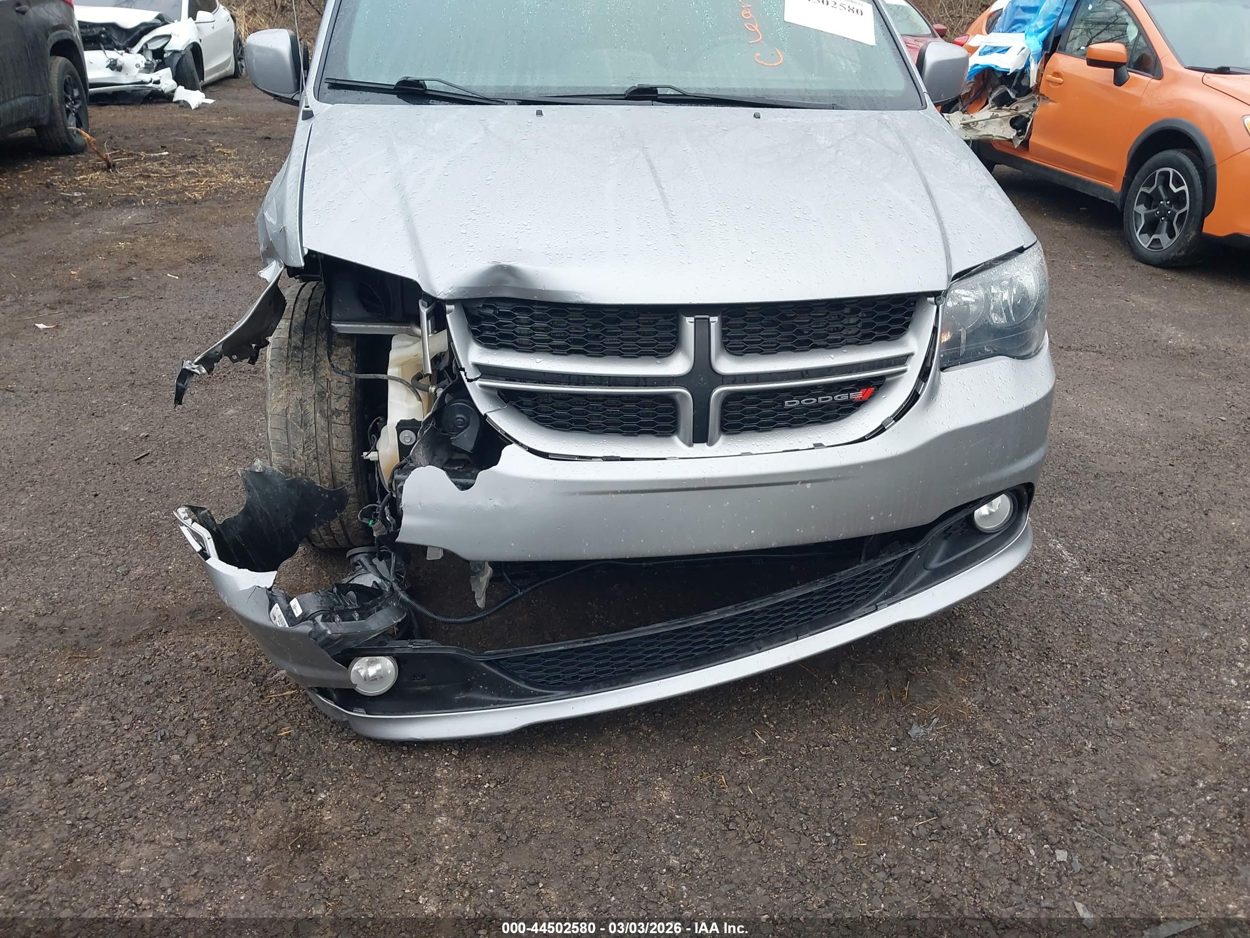 DODGE GRAND image 6