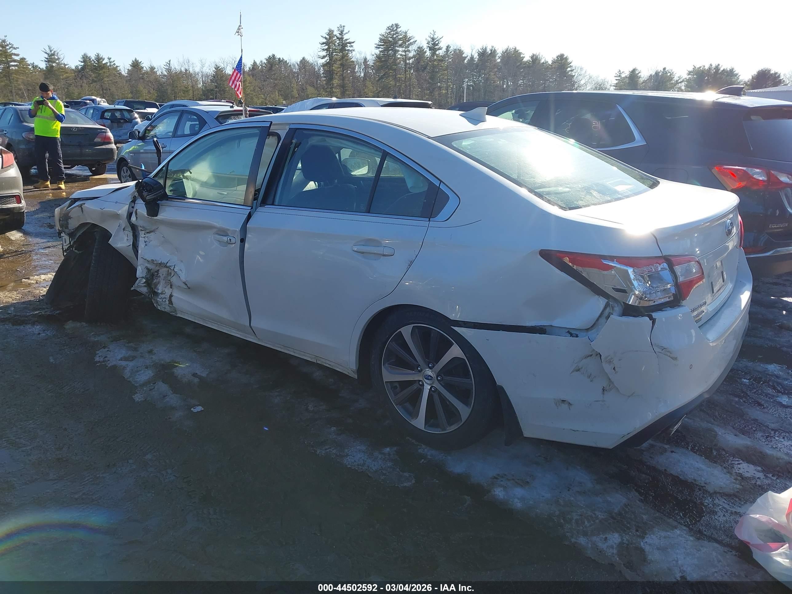 SUBARU LEGACY image 3