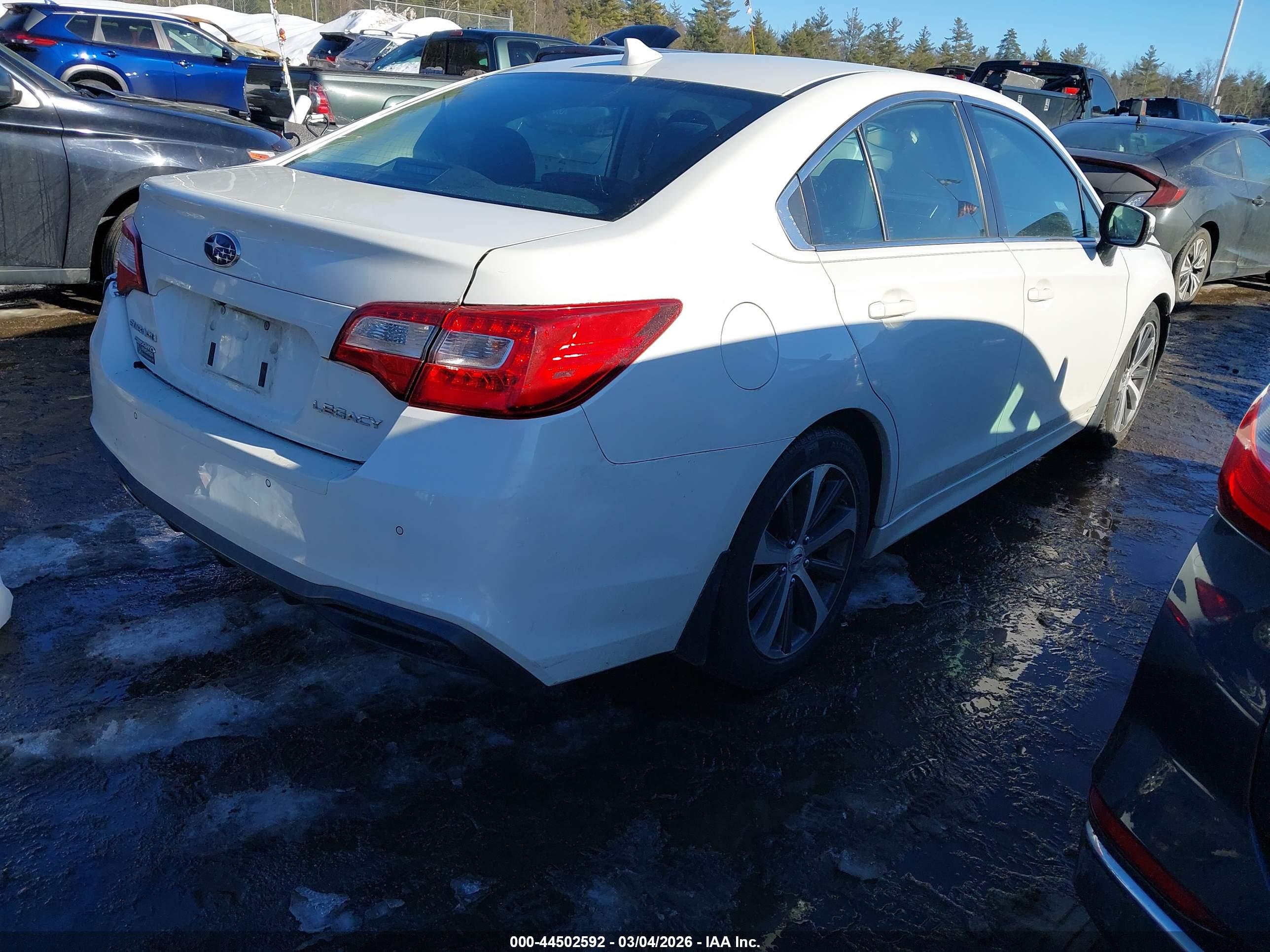SUBARU LEGACY image 4