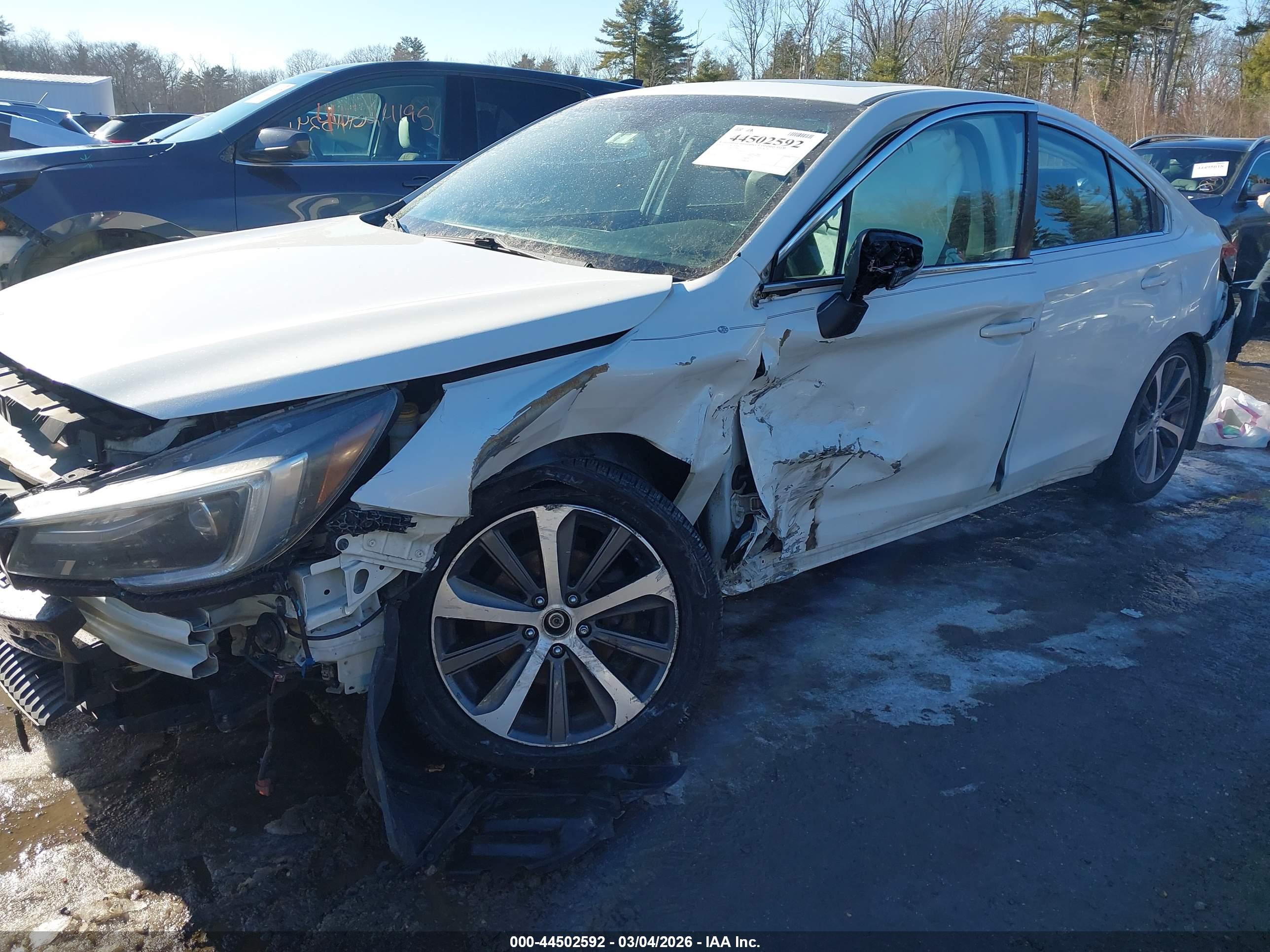 SUBARU LEGACY image 6