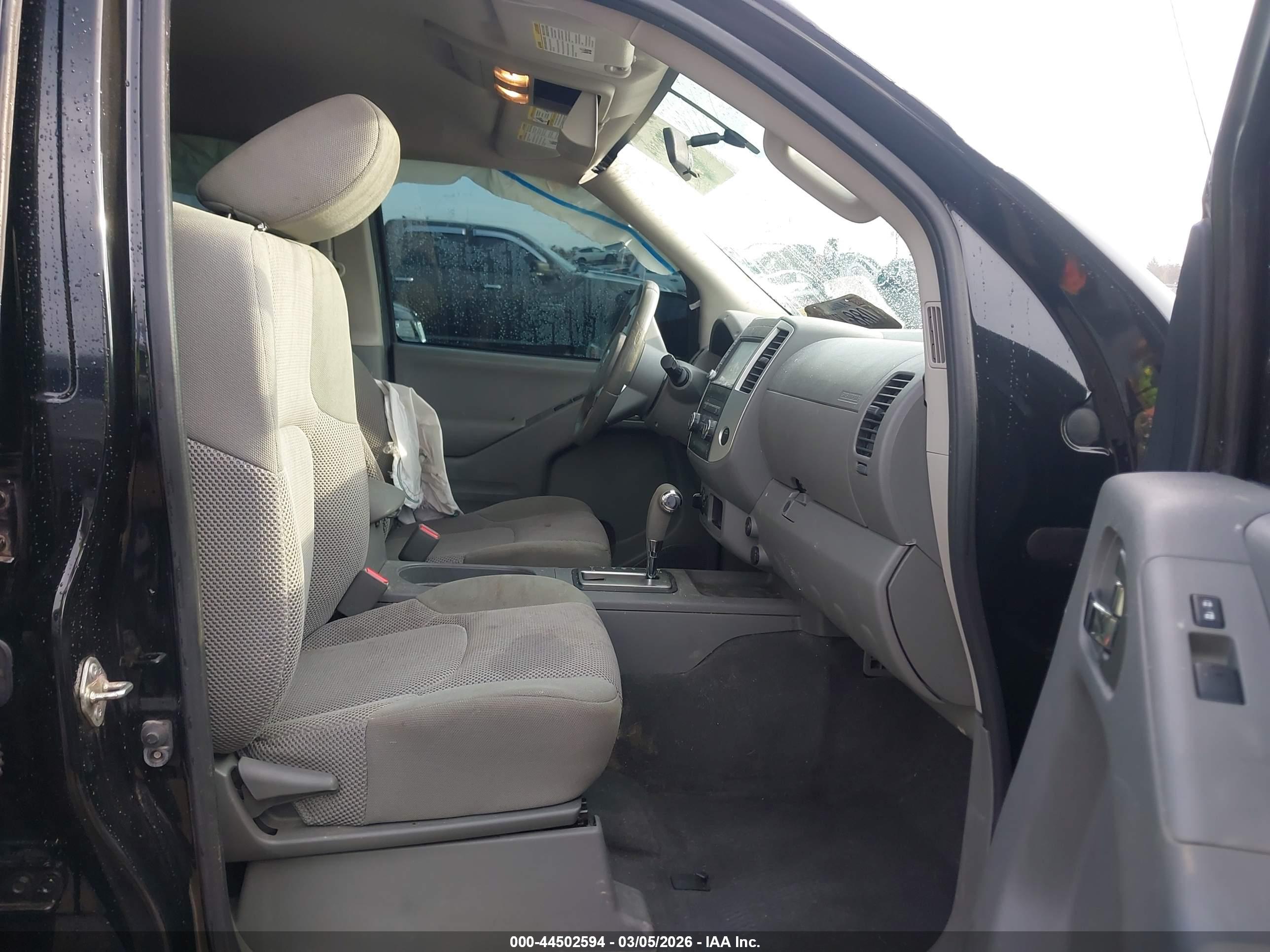 NISSAN FRONTIER image 5