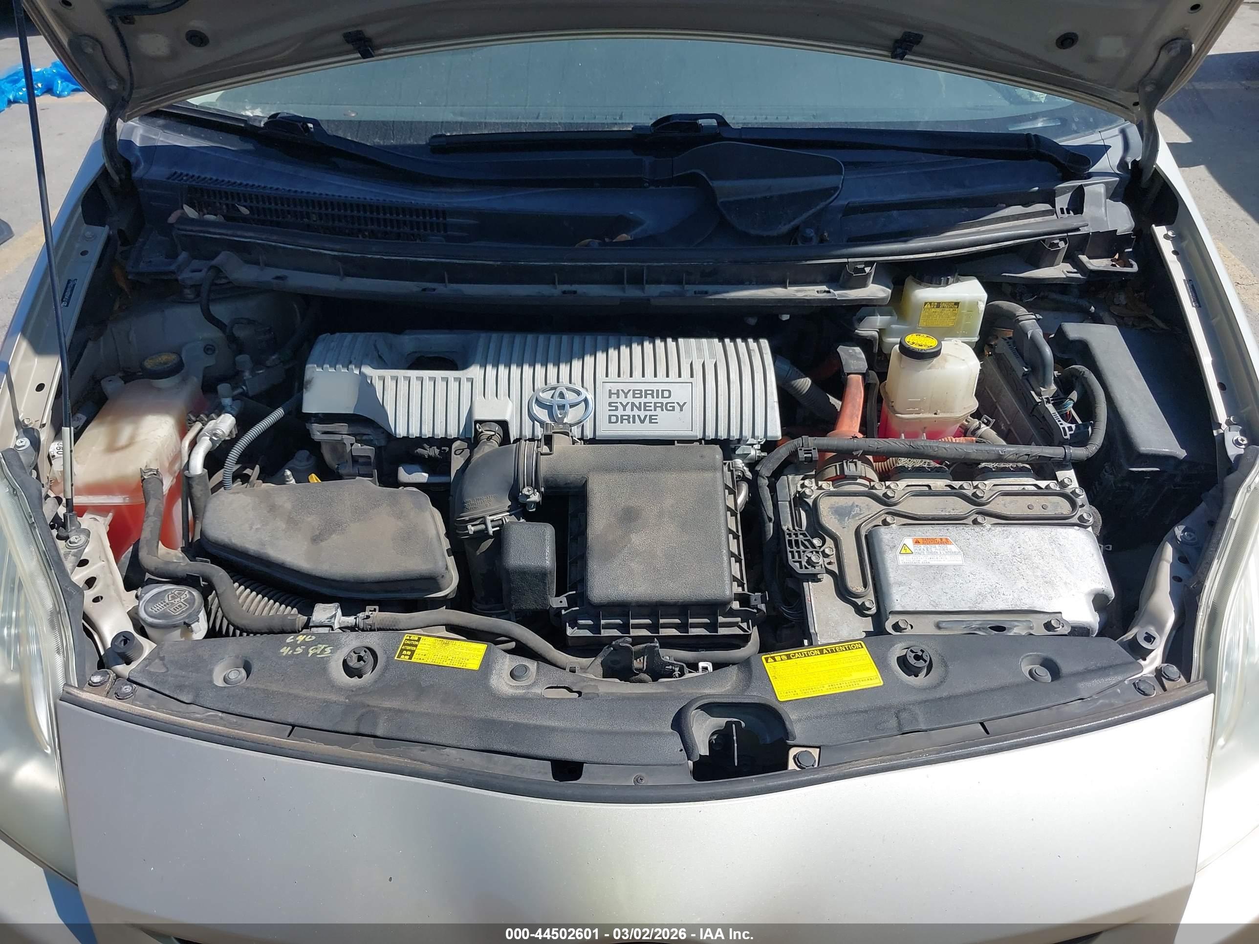 TOYOTA PRIUS image 10