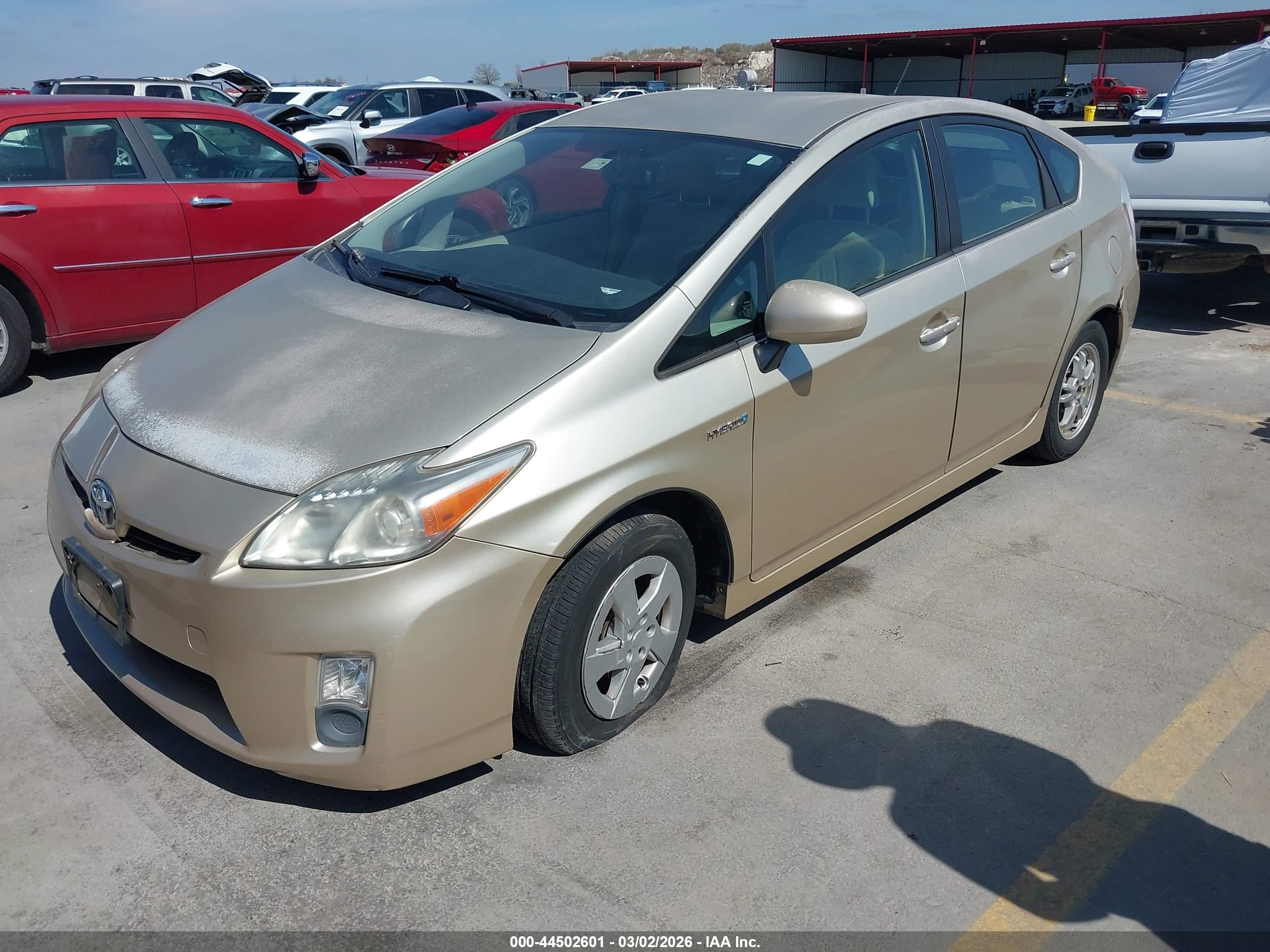 TOYOTA PRIUS image 2