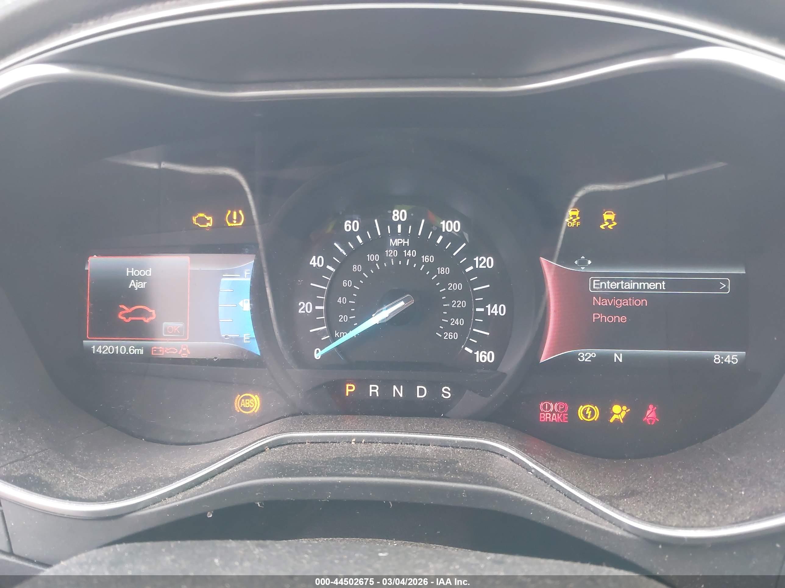 FORD FUSION image 7