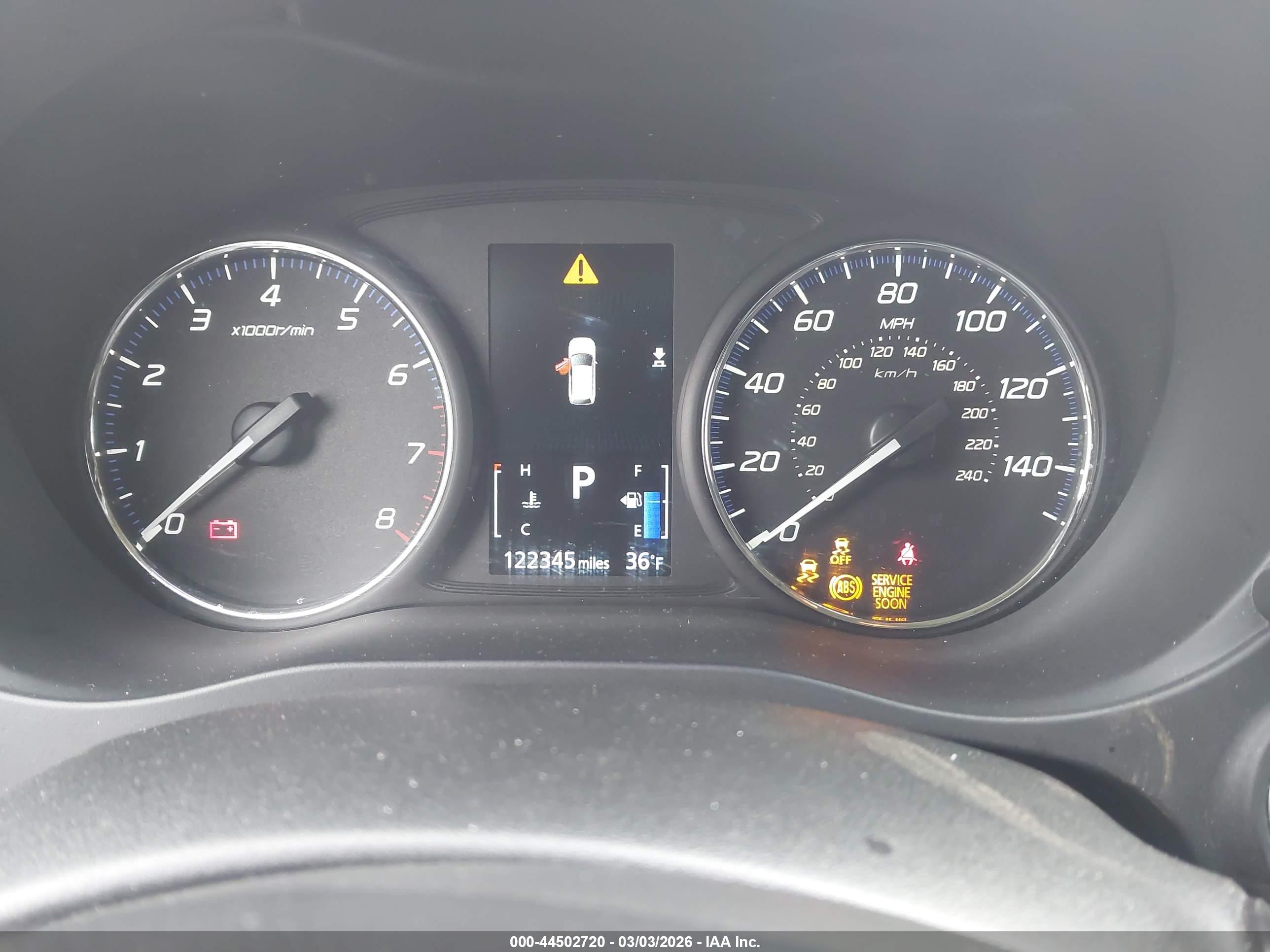 MITSUBISHI OUTLANDER image 7