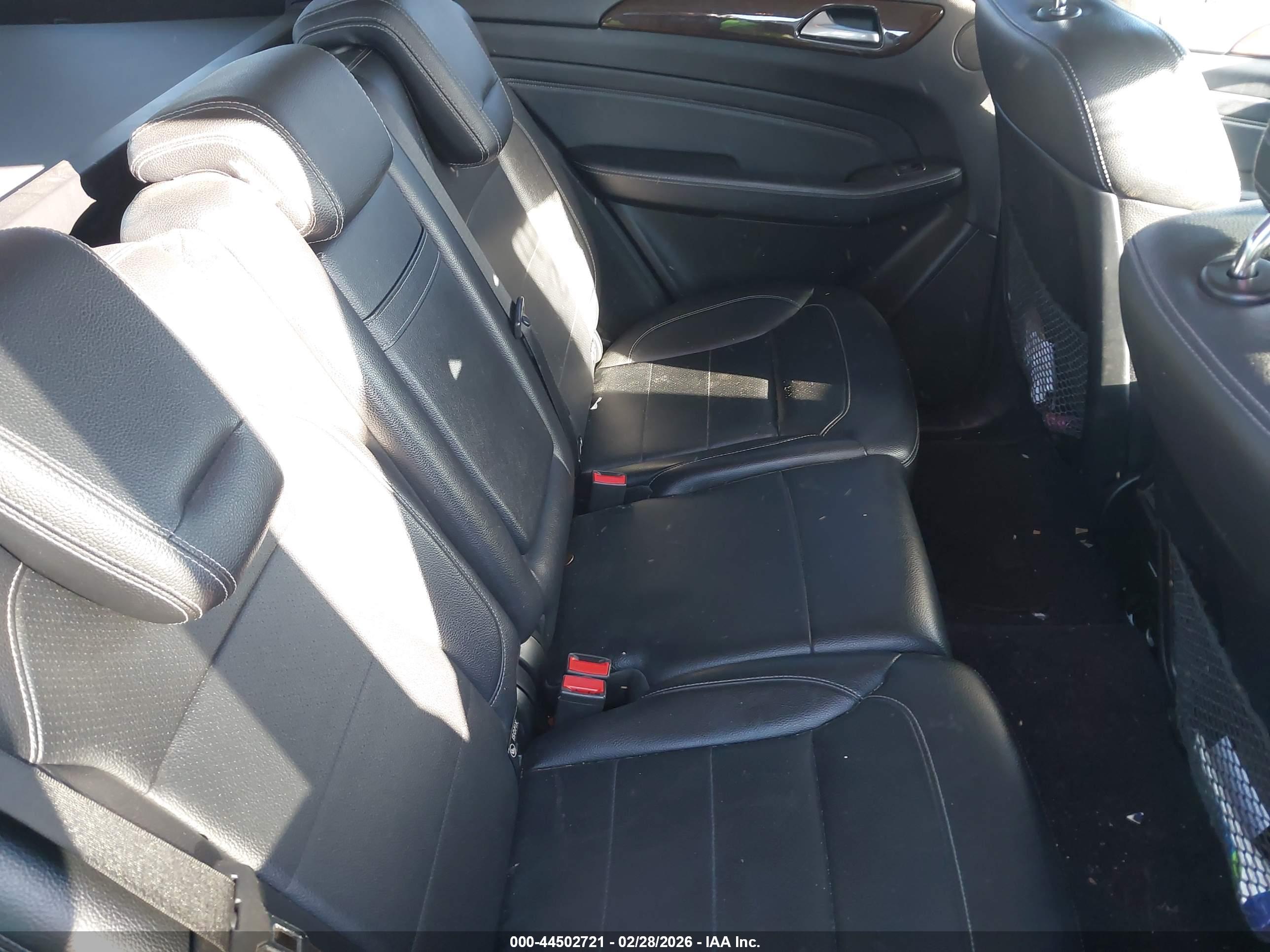MERCEDES-BENZ ML image 8