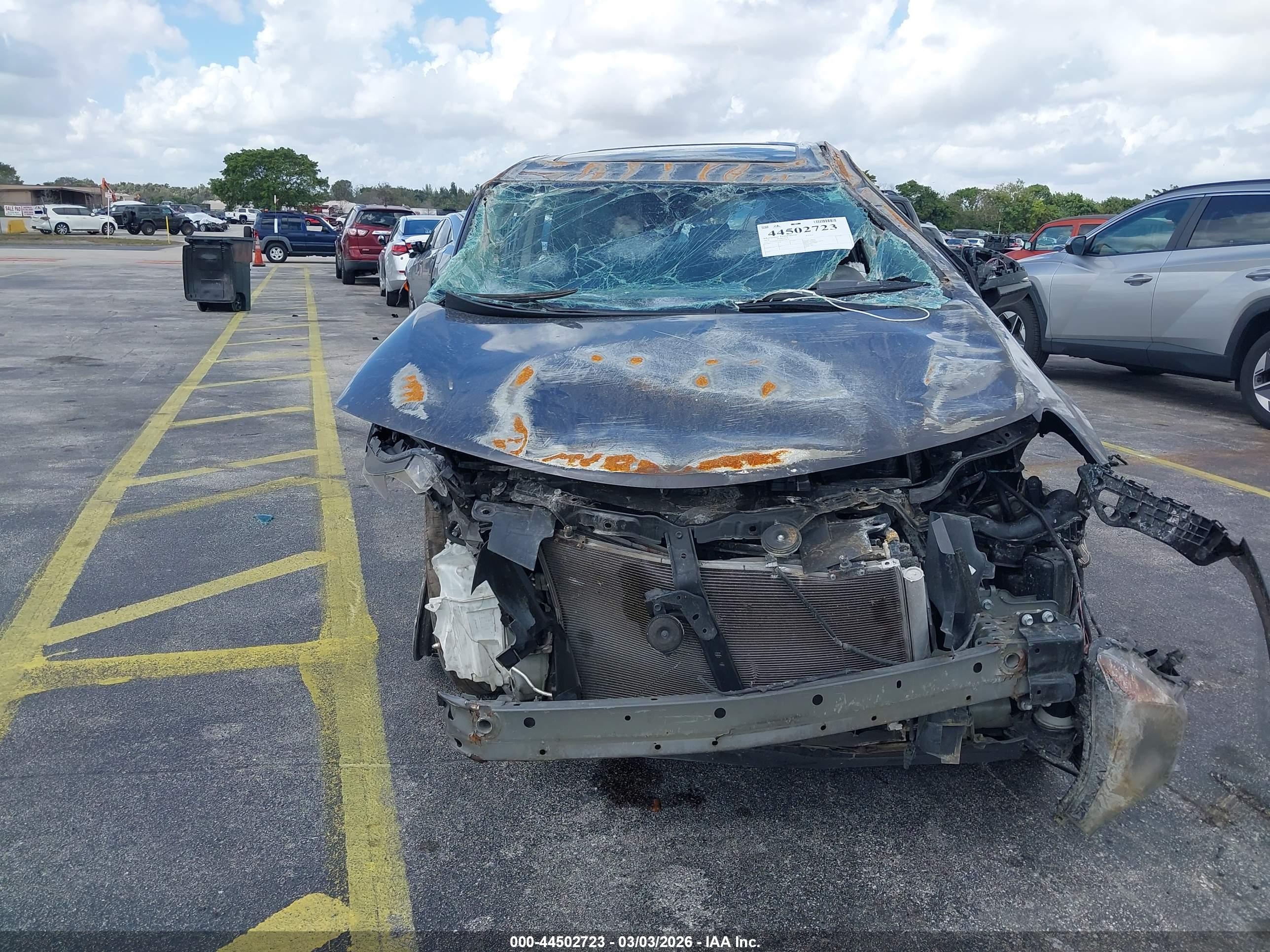 TOYOTA RAV4 image 6