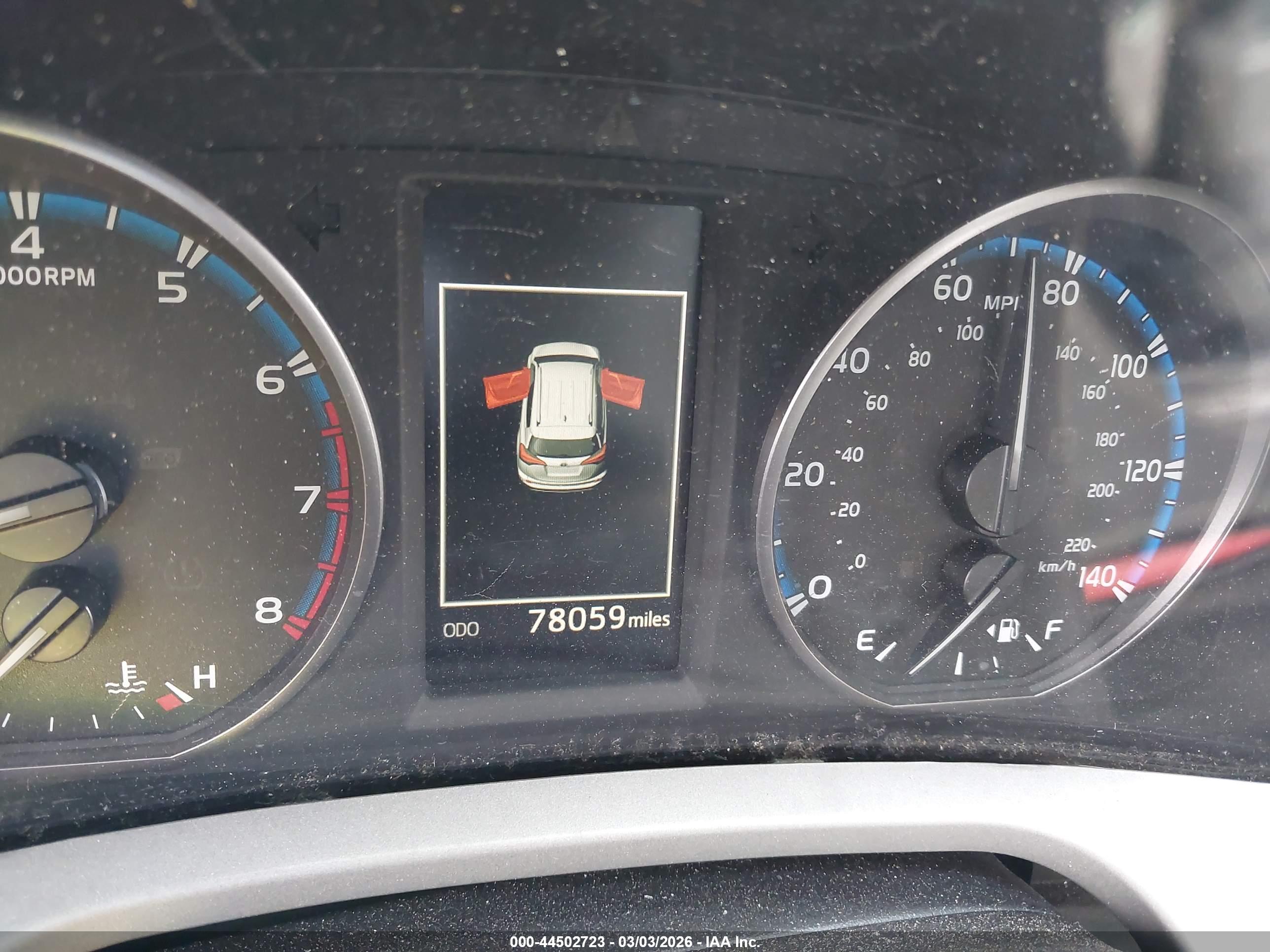 TOYOTA RAV4 image 7