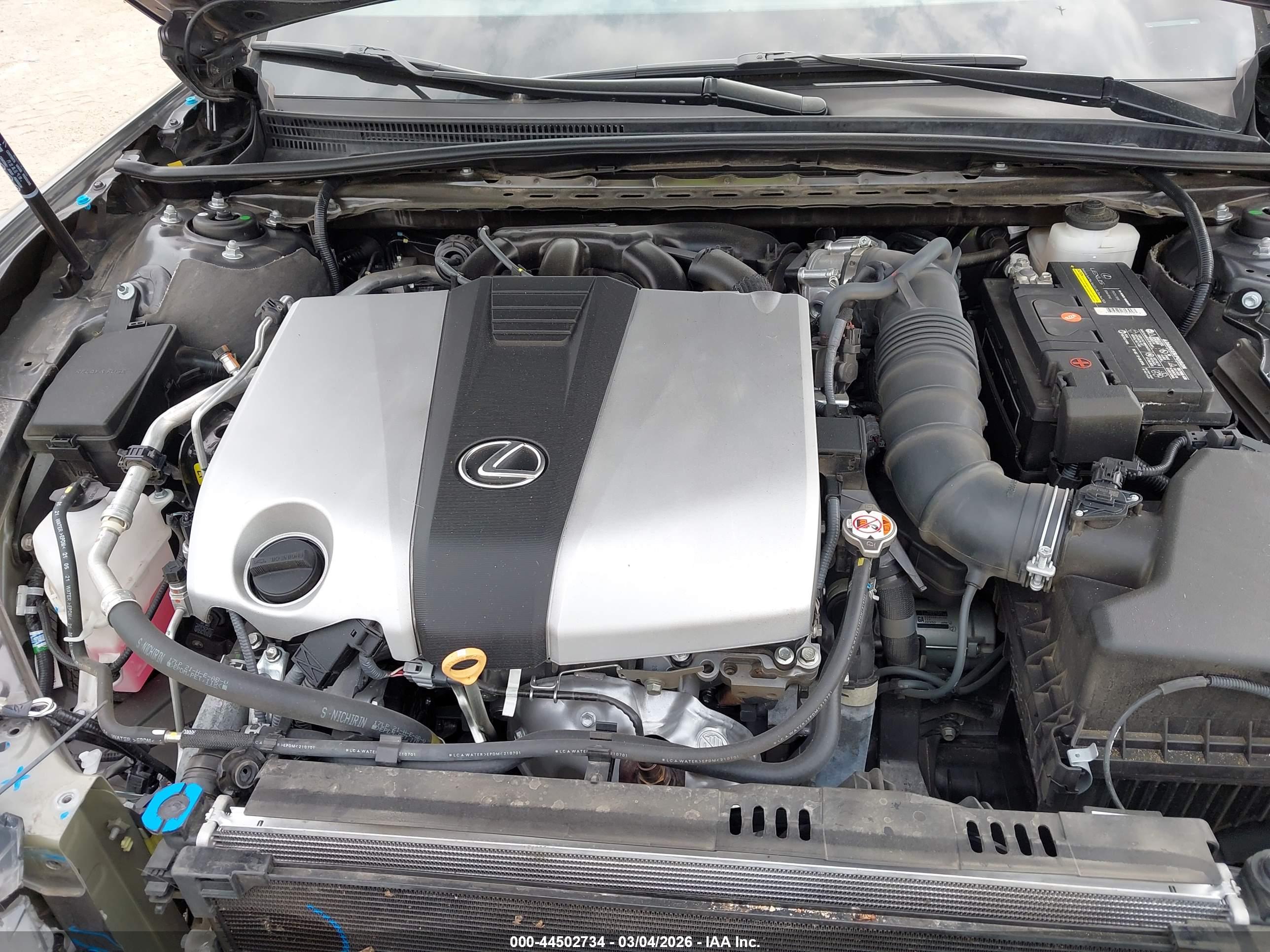 LEXUS ES image 10
