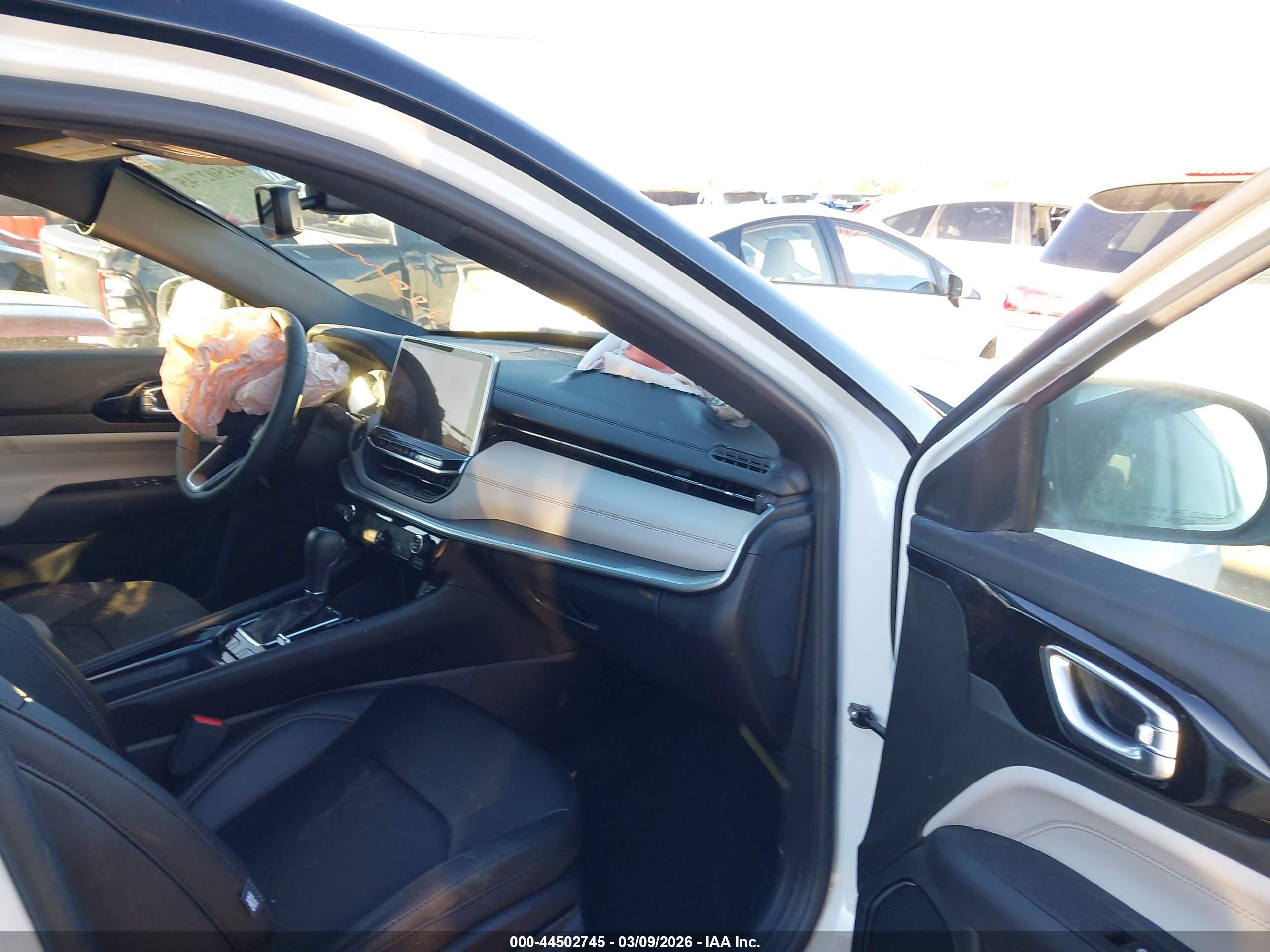 JEEP COMPASS image 5