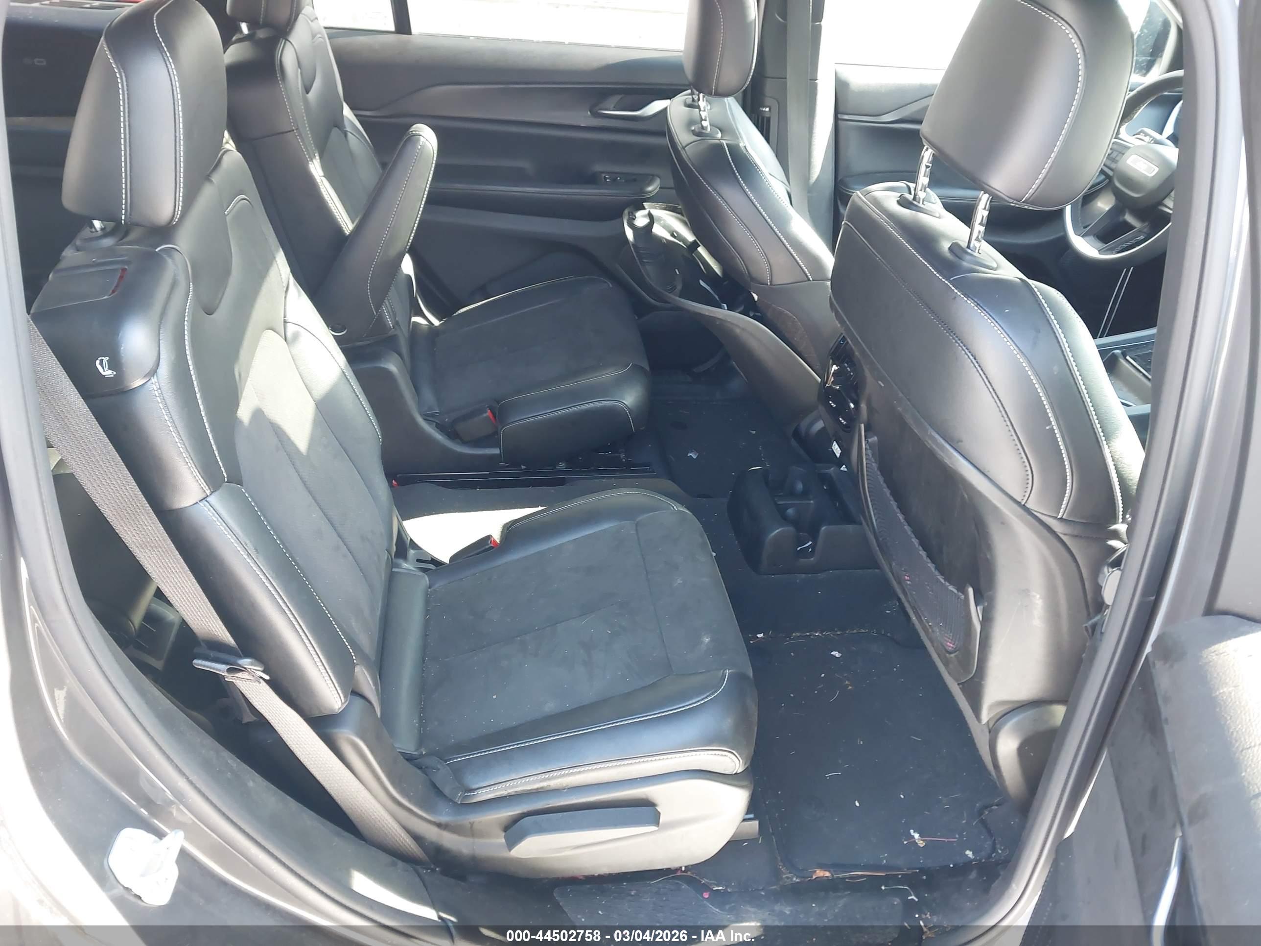 JEEP GRAND image 8