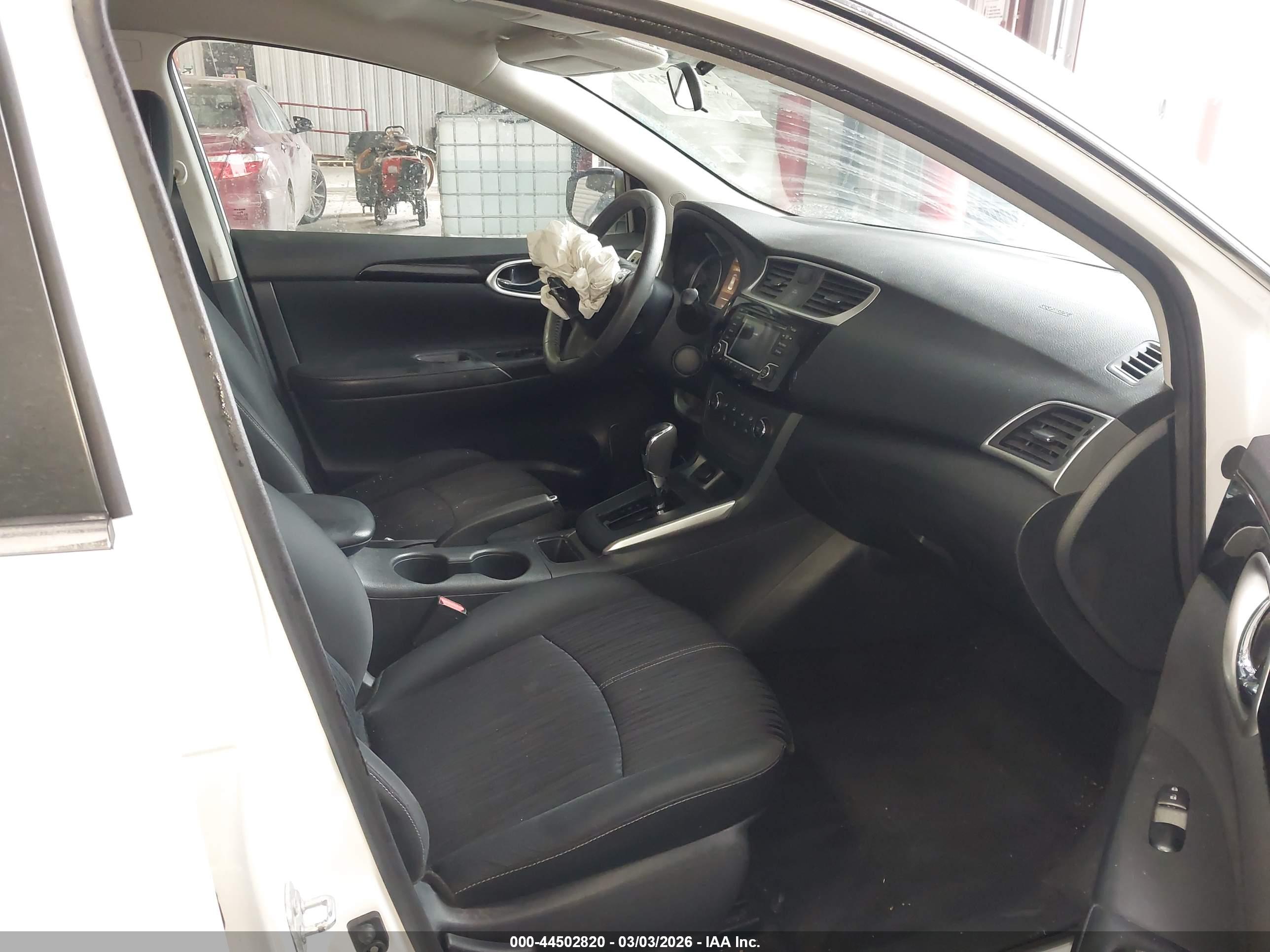 NISSAN SENTRA image 5