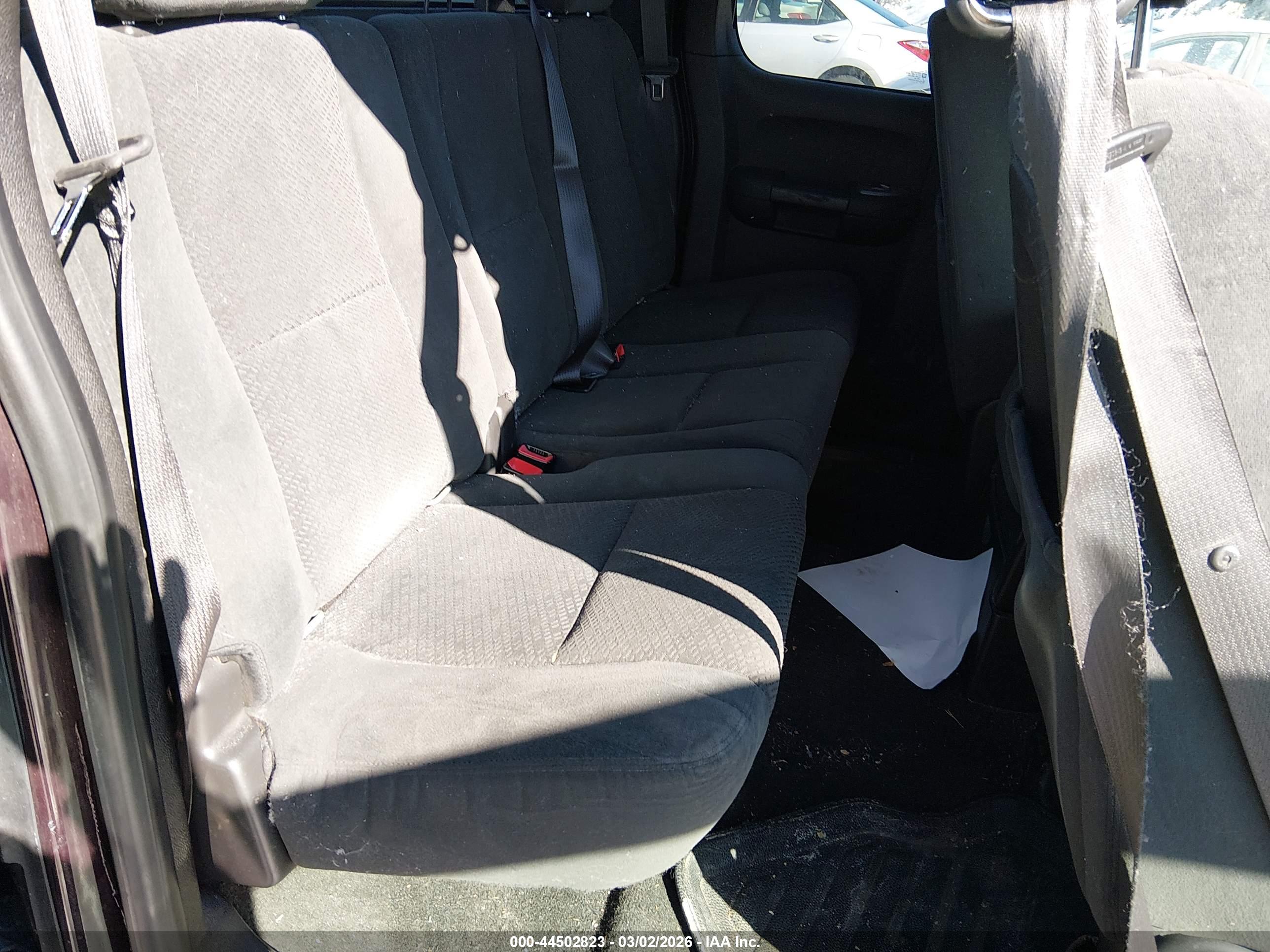 CHEVROLET SILVERADO image 8