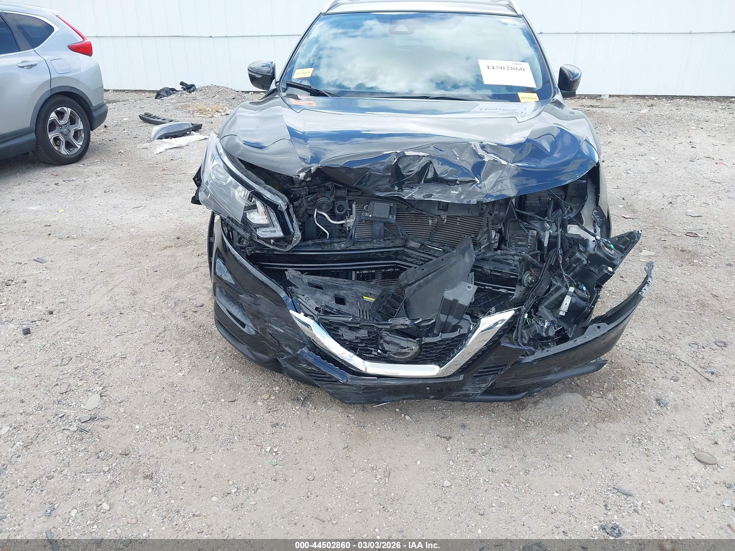 NISSAN ROGUE image 6