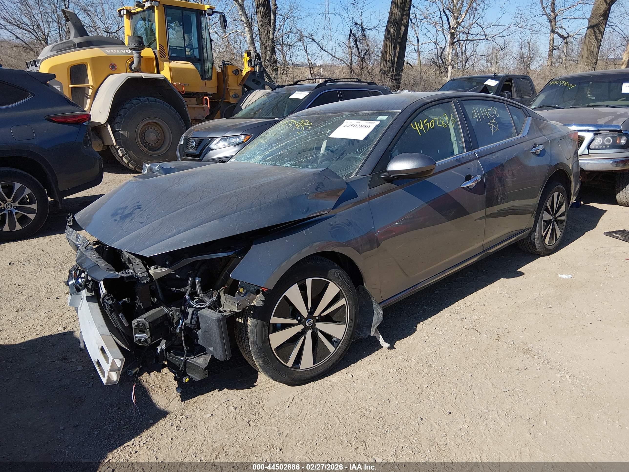 NISSAN ALTIMA image 2