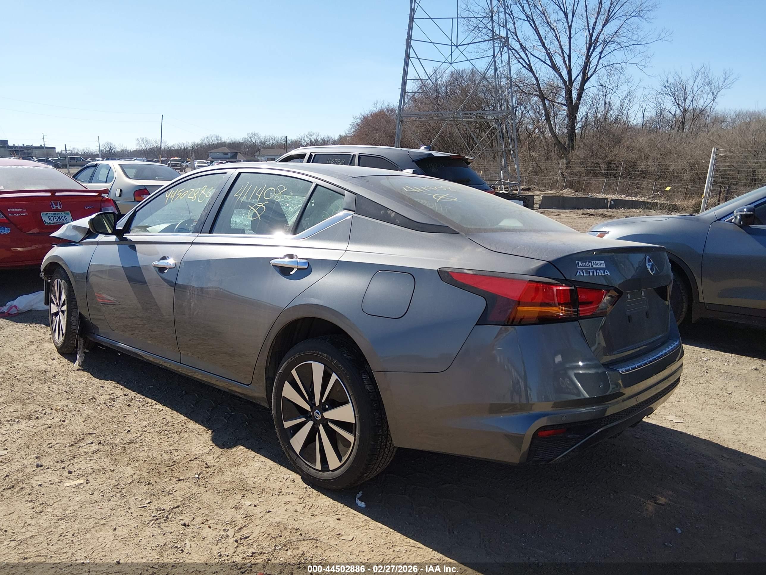 NISSAN ALTIMA image 3