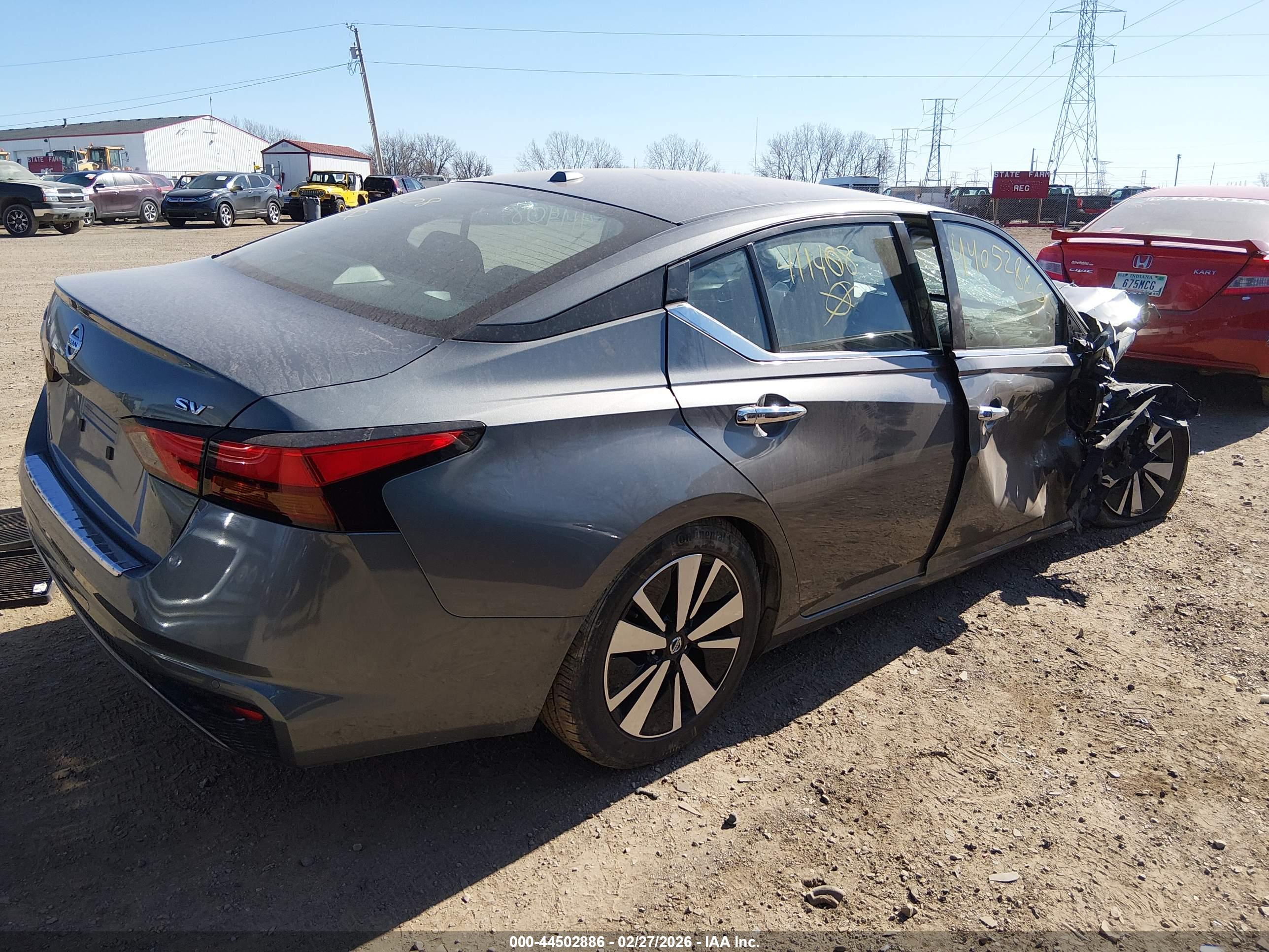 NISSAN ALTIMA image 4
