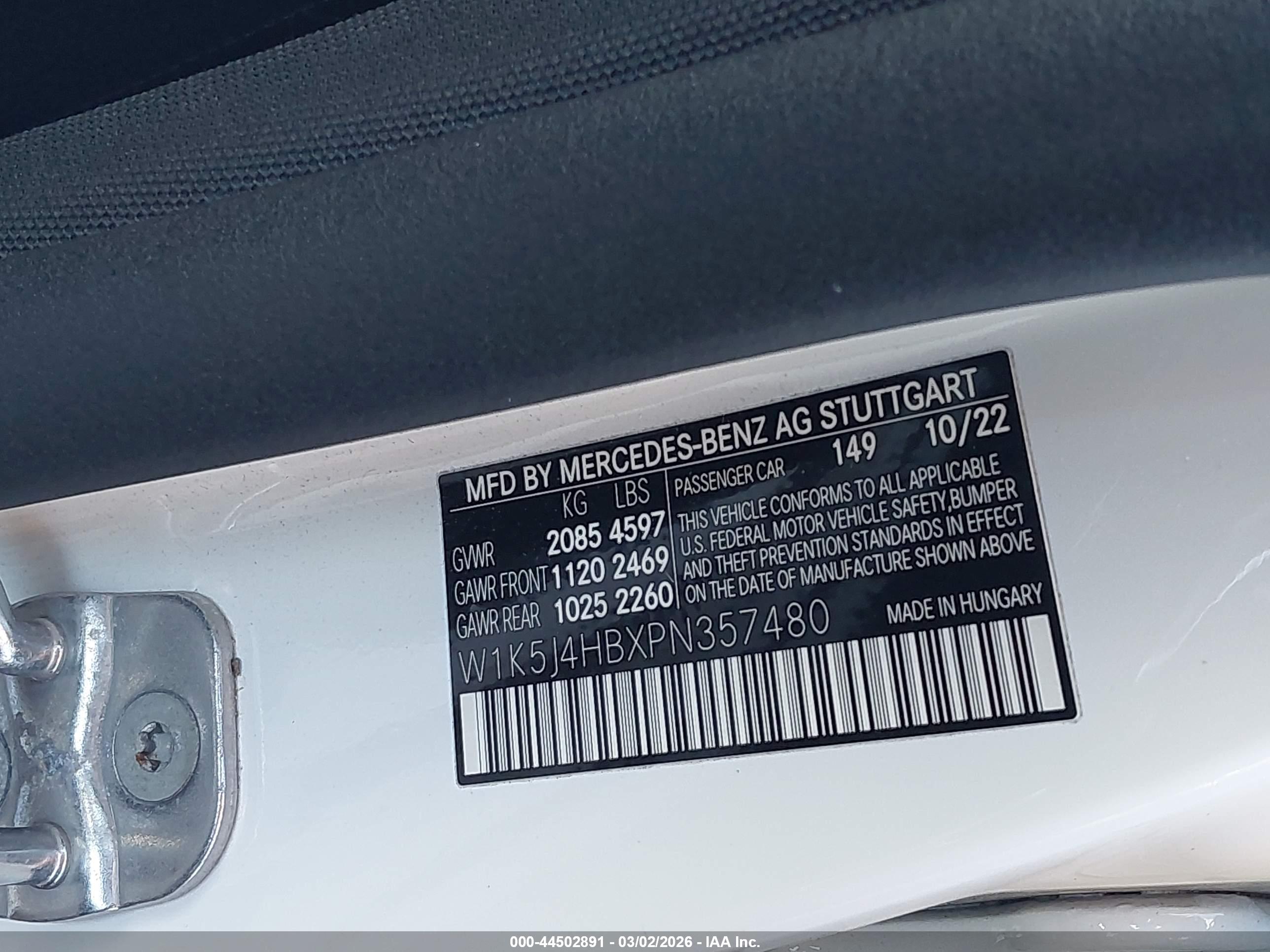 MERCEDES-BENZ CLA image 9