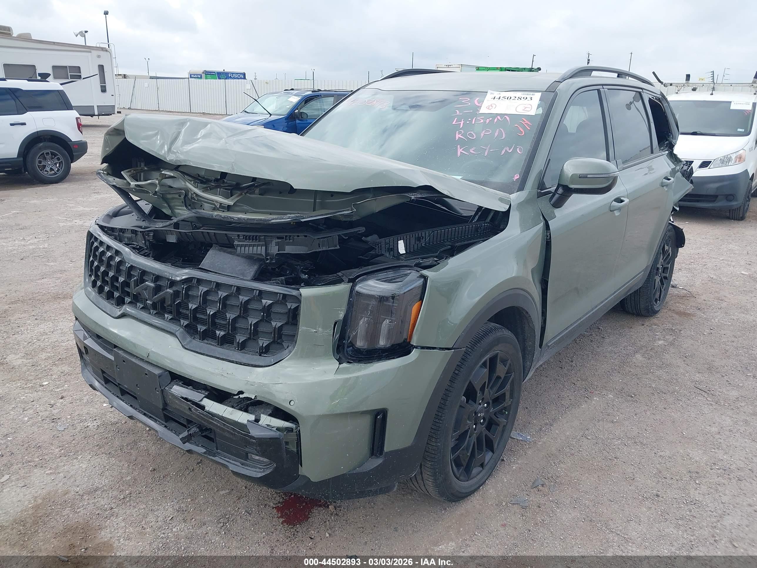KIA TELLURIDE image 2