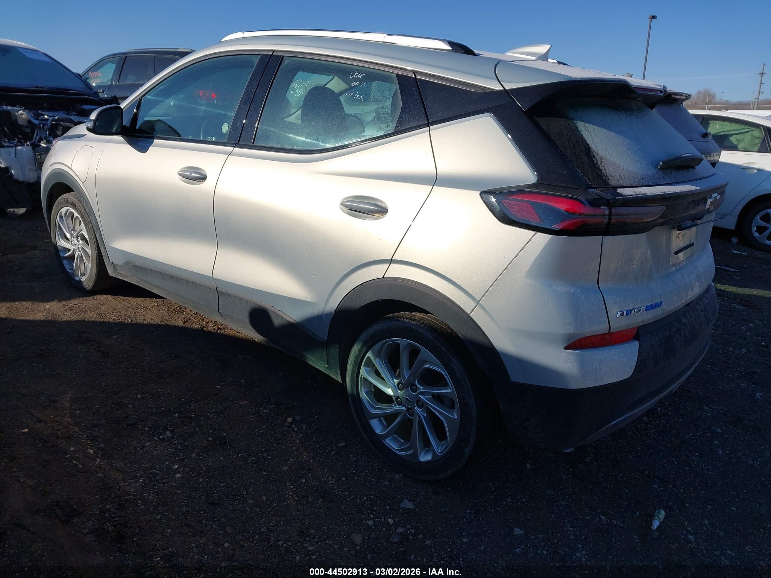 CHEVROLET BOLT image 3
